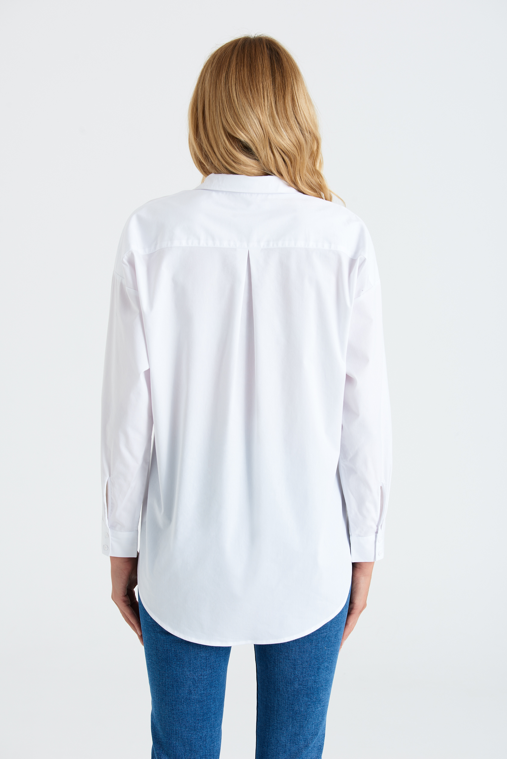 Klasyczna, biała koszula oversize