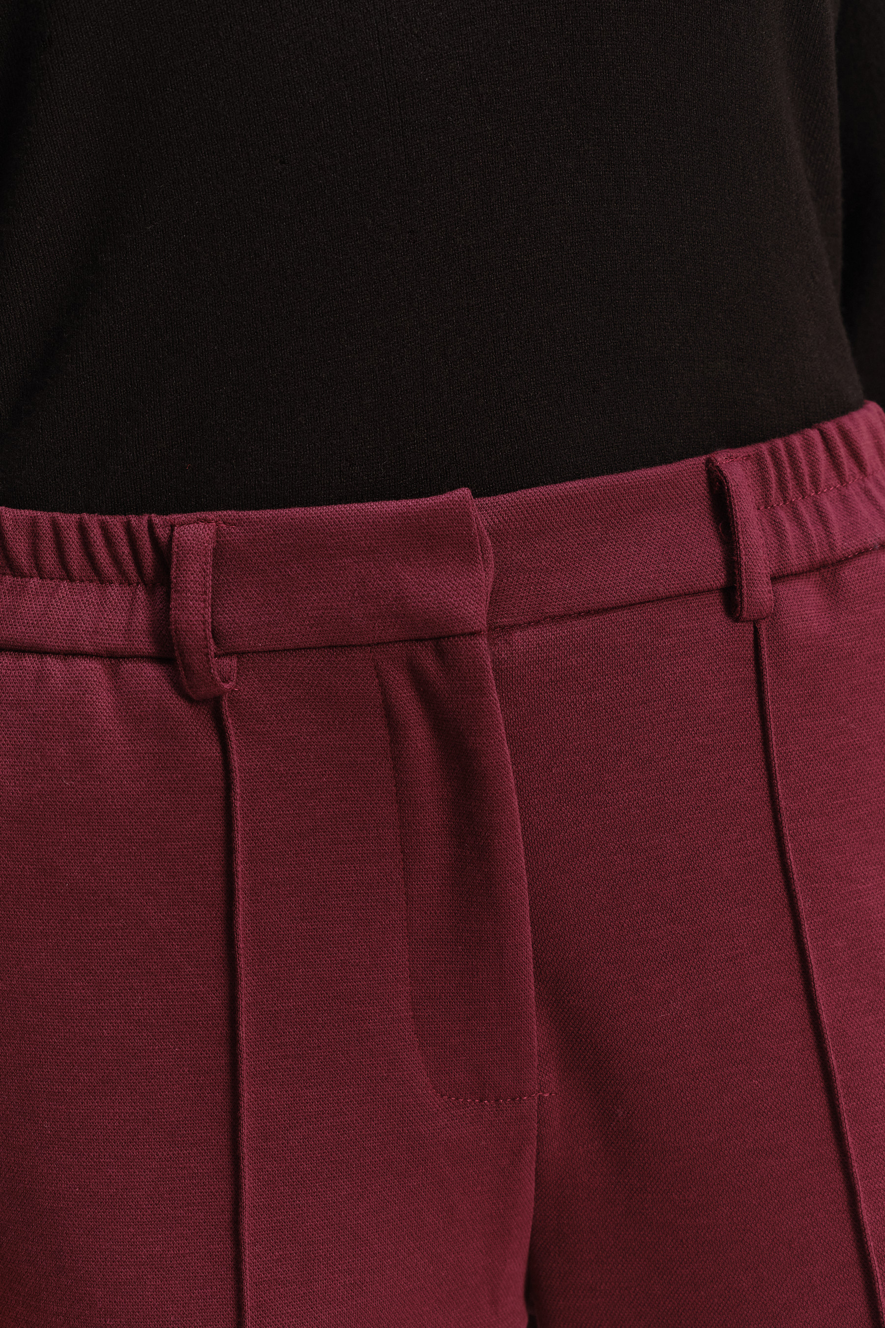 Efektowne bordowe spodnie z wysokim stanem