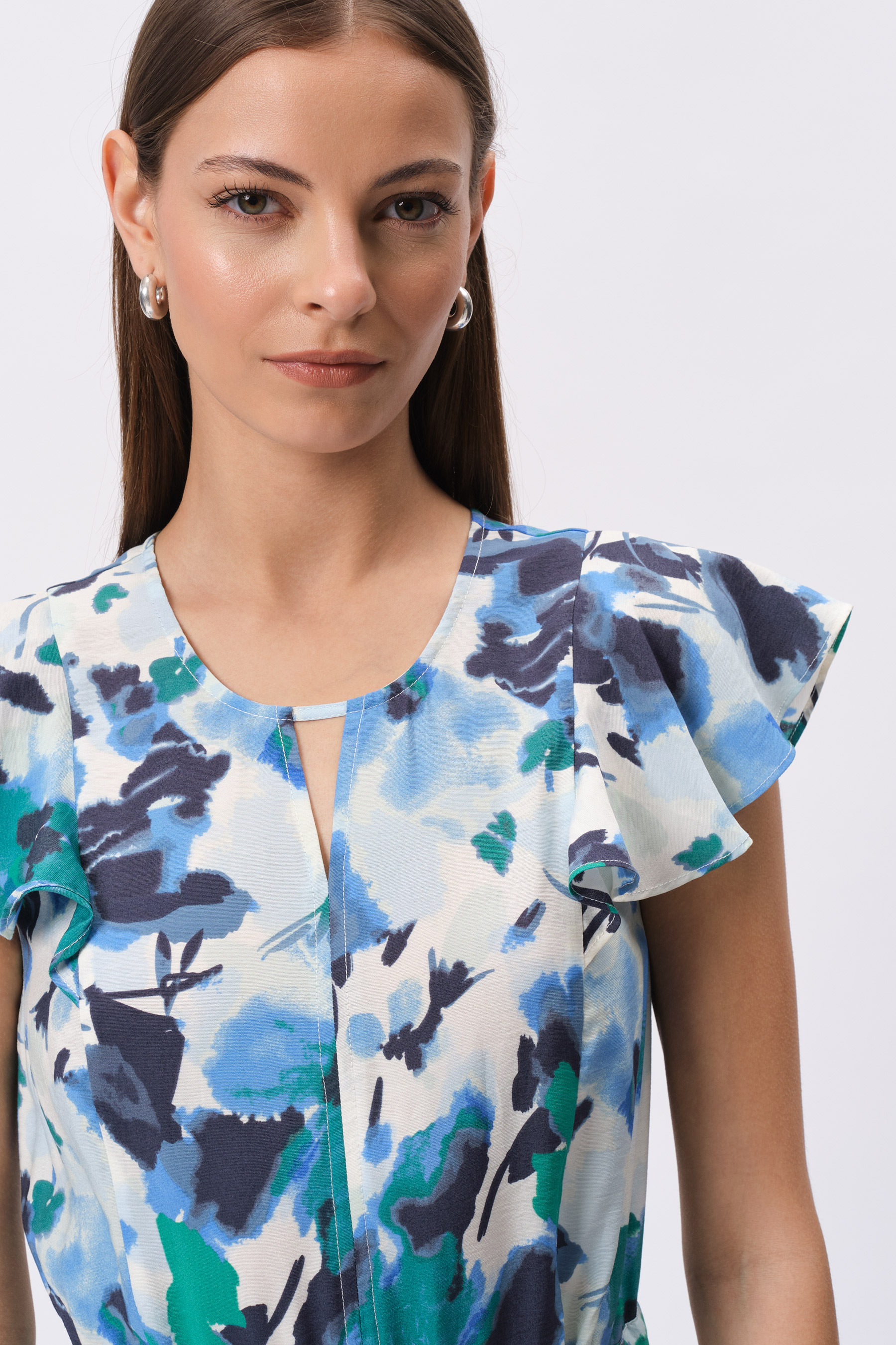 Sukienka w błękitny nadruk