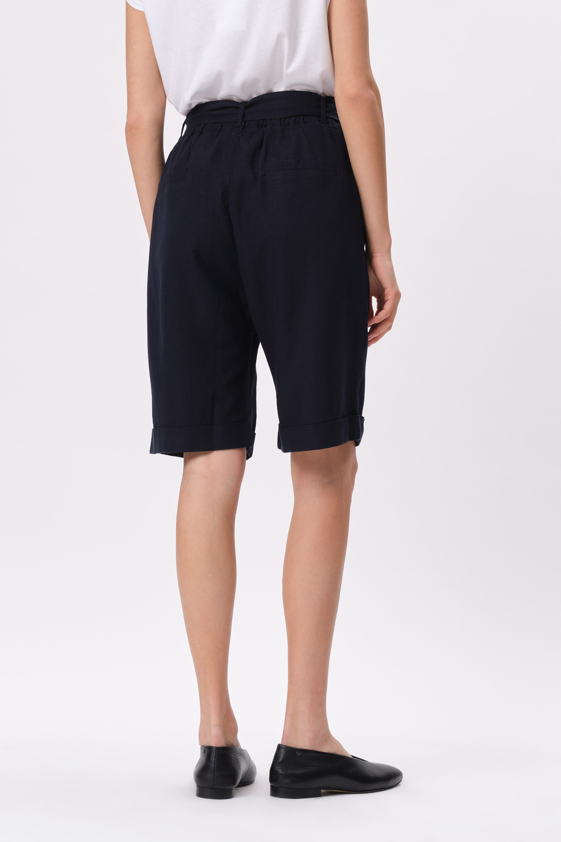 Luźne granatowe szorty