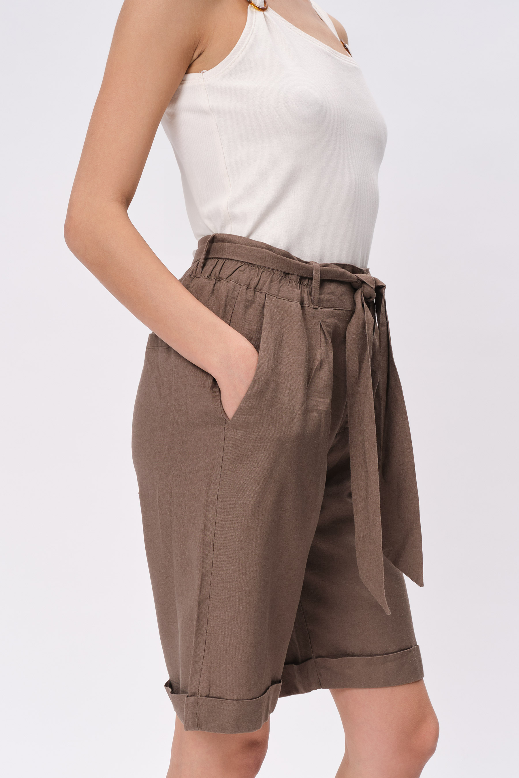 Luźne brązowe szorty