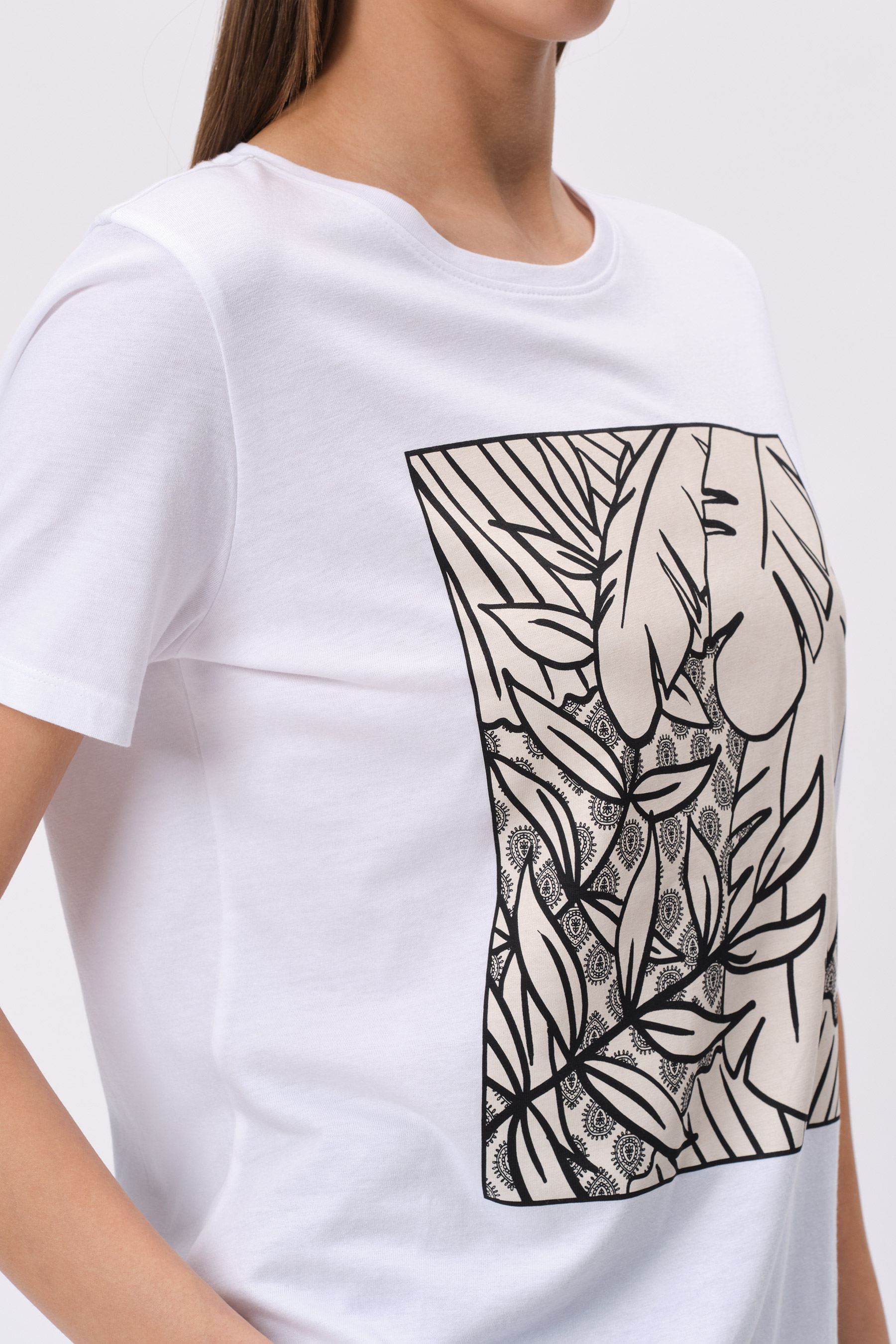 Luźna koszulka z grafiką