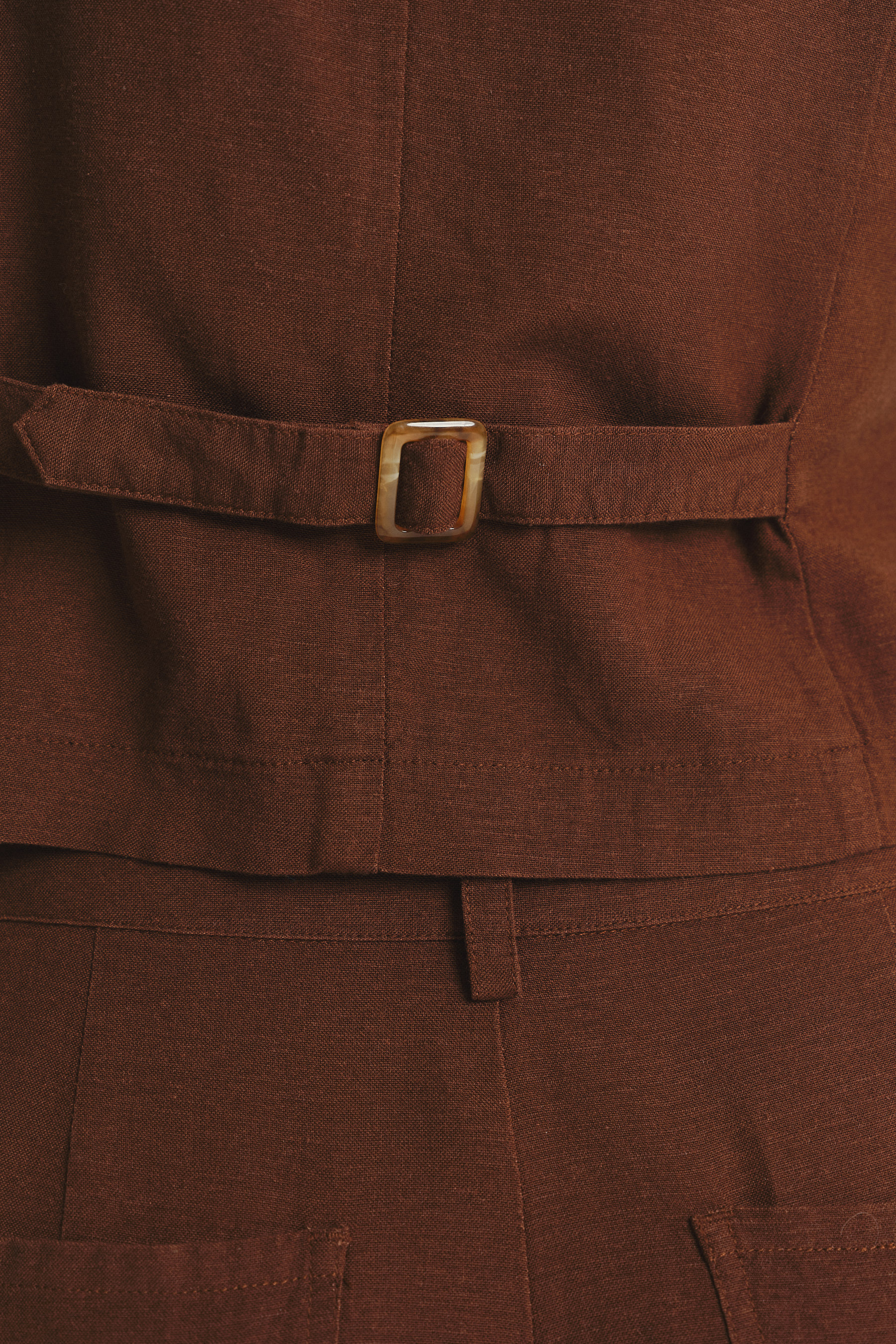 Klasyczna brązowa kamizelka