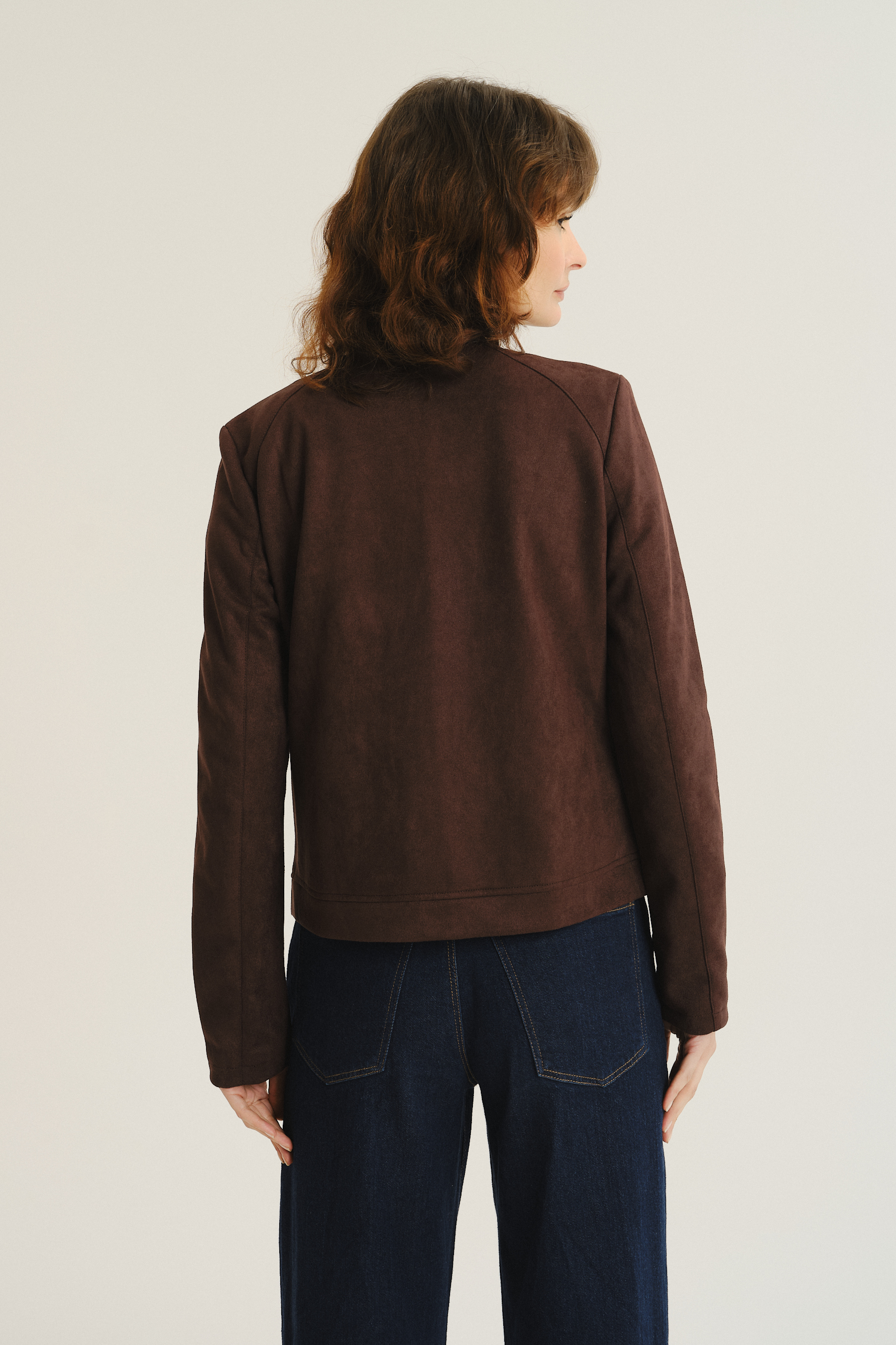 Klasyczna brązowa ramoneska