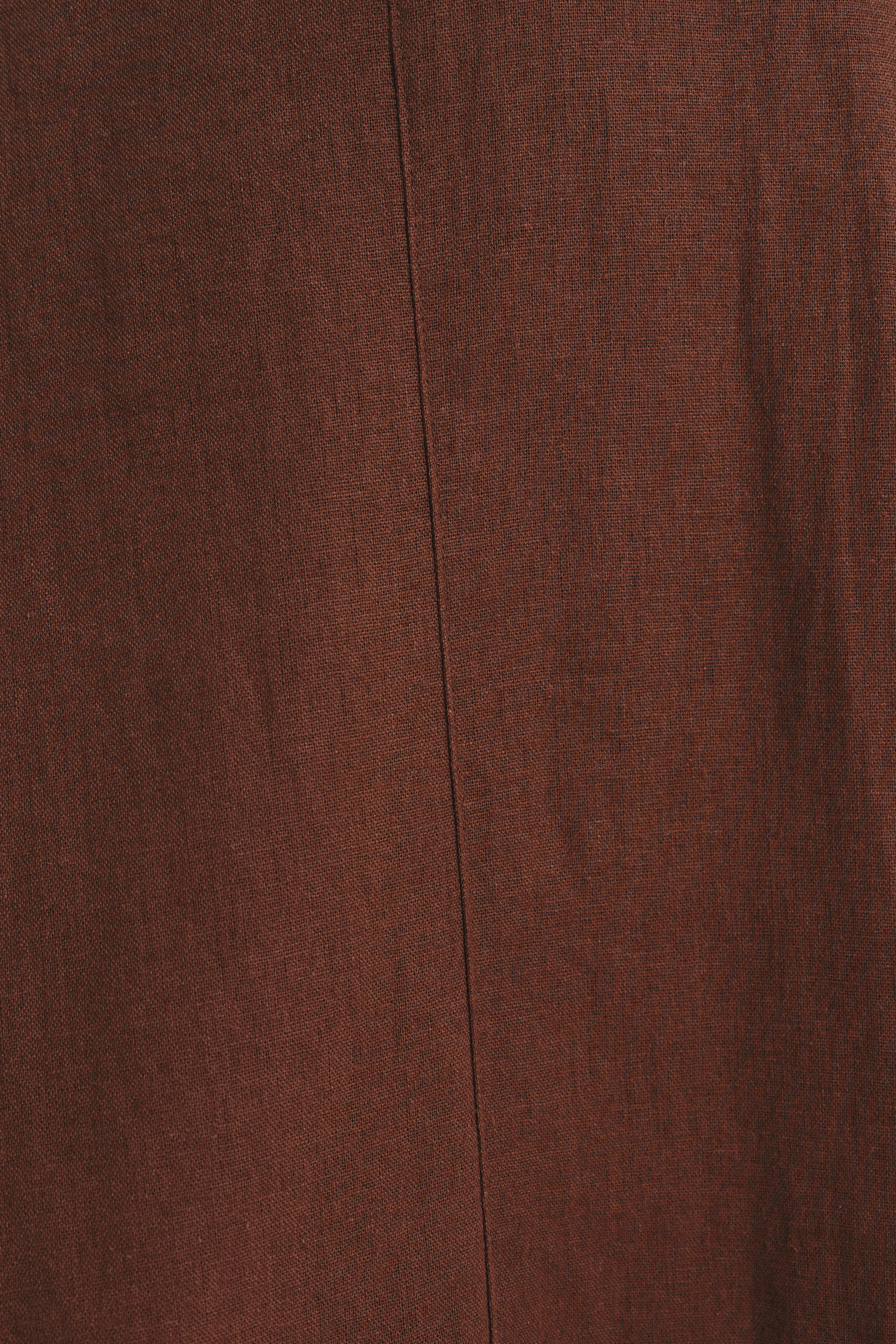 Brązowa lekko rozkloszowana spódnica midi