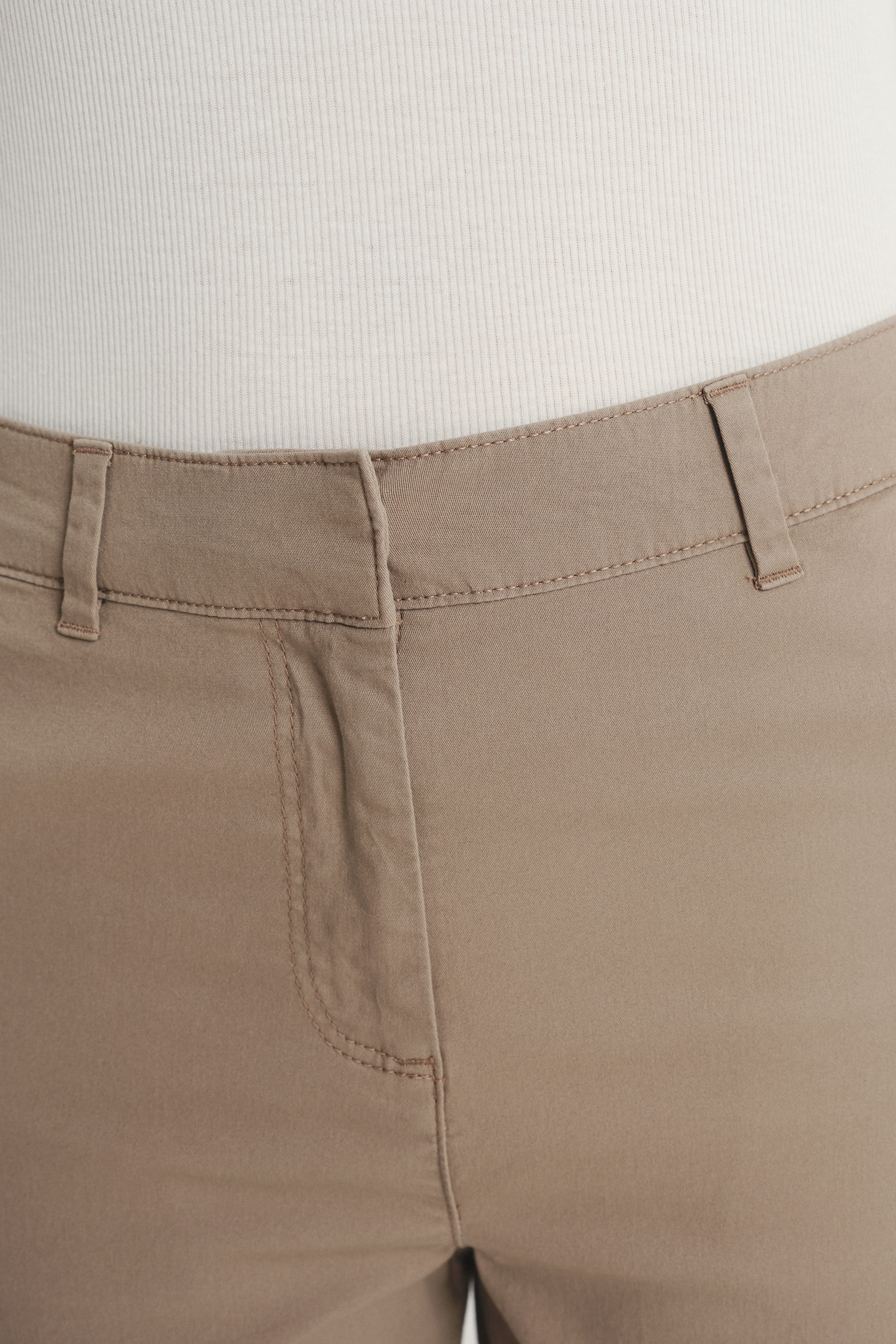 Bawełniane cygaretki w bezowym kolorze