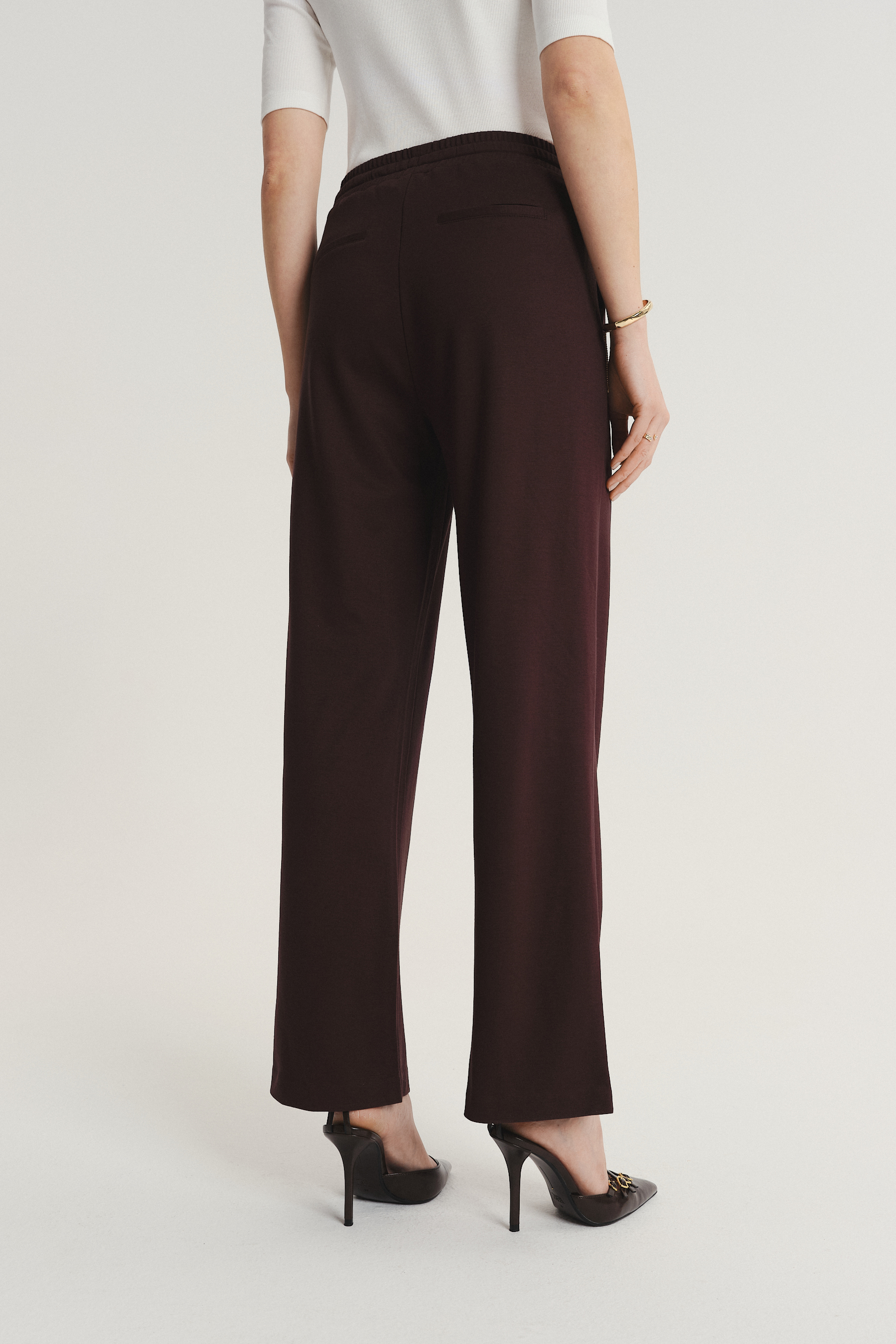 Wiskozowe spodnie w czekoladowym kolorze