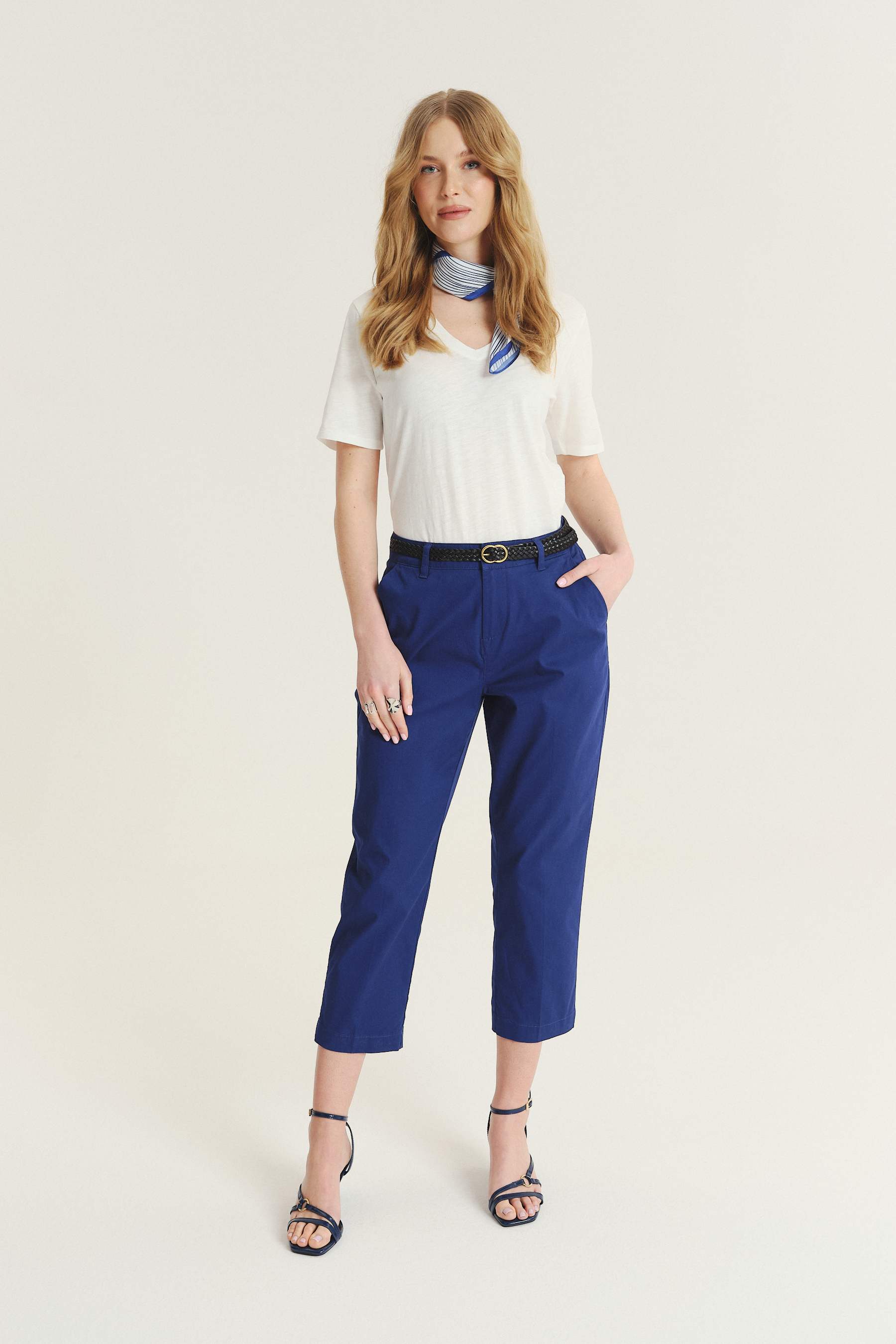 Ciemnoniebieskie spodnie 7/8