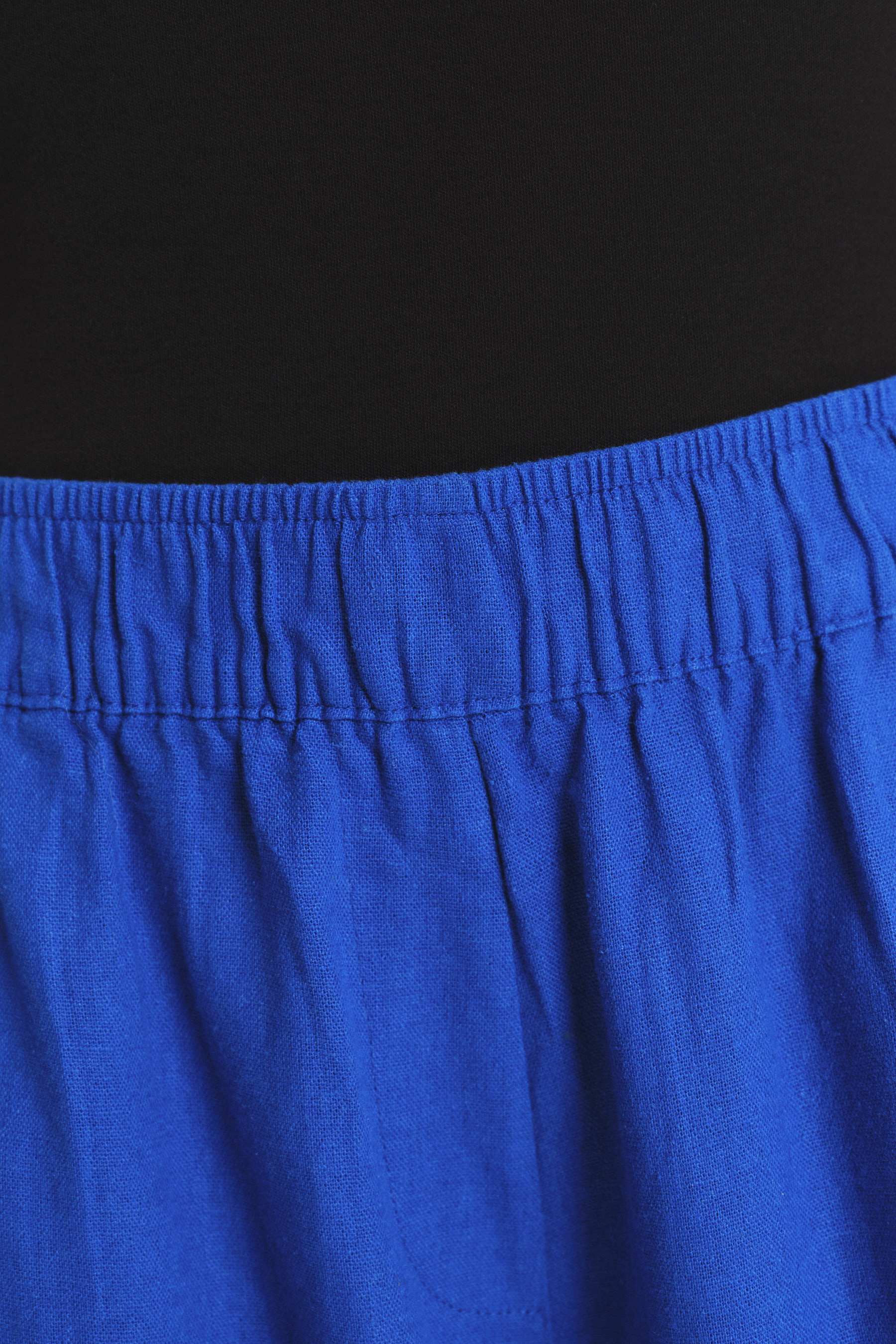 Szerokie kobaltowe spodnie z mieszanki lnu i wiskozy