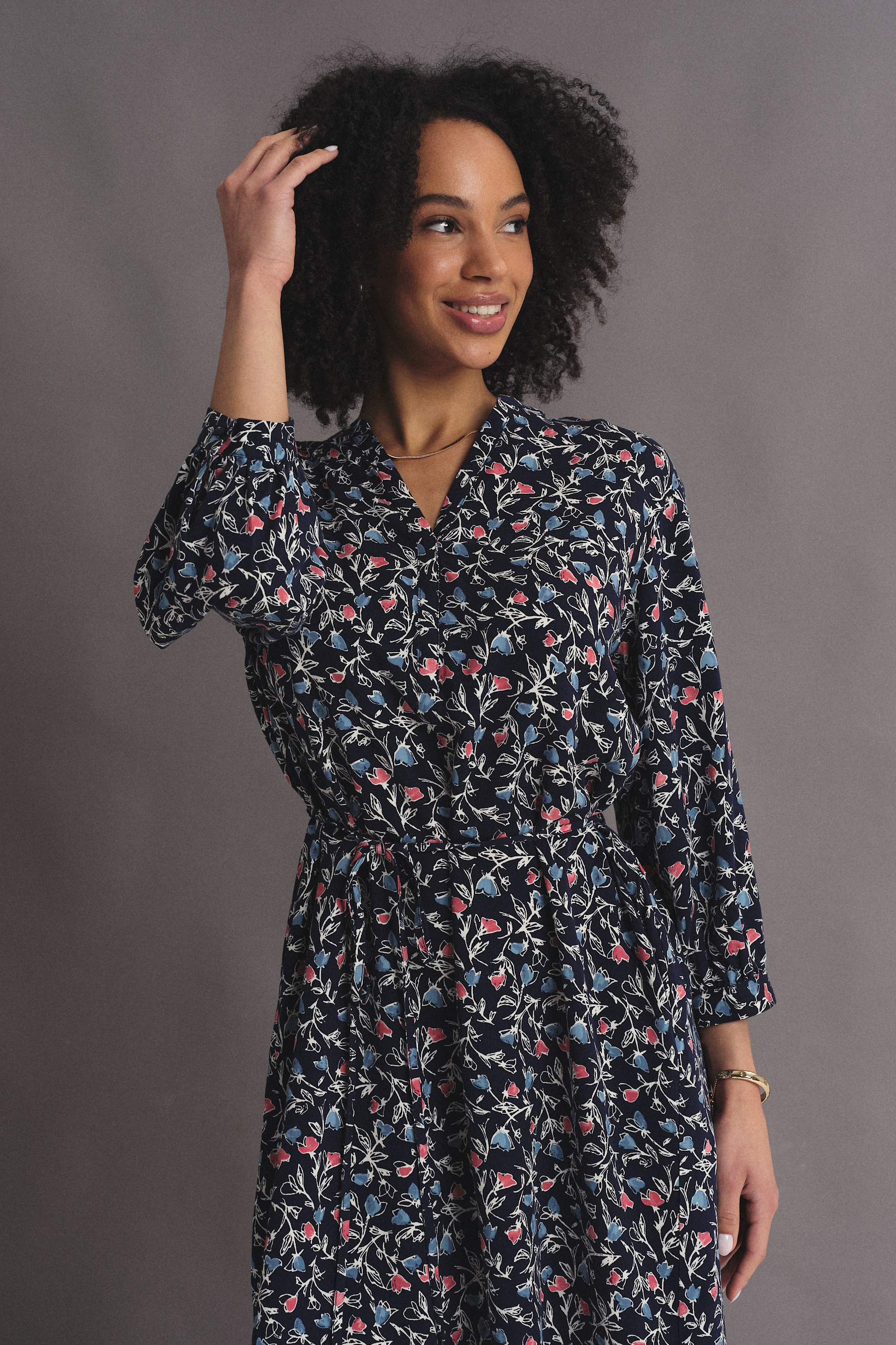 Wiskozowa sukienka z nadrukiem typu łączka