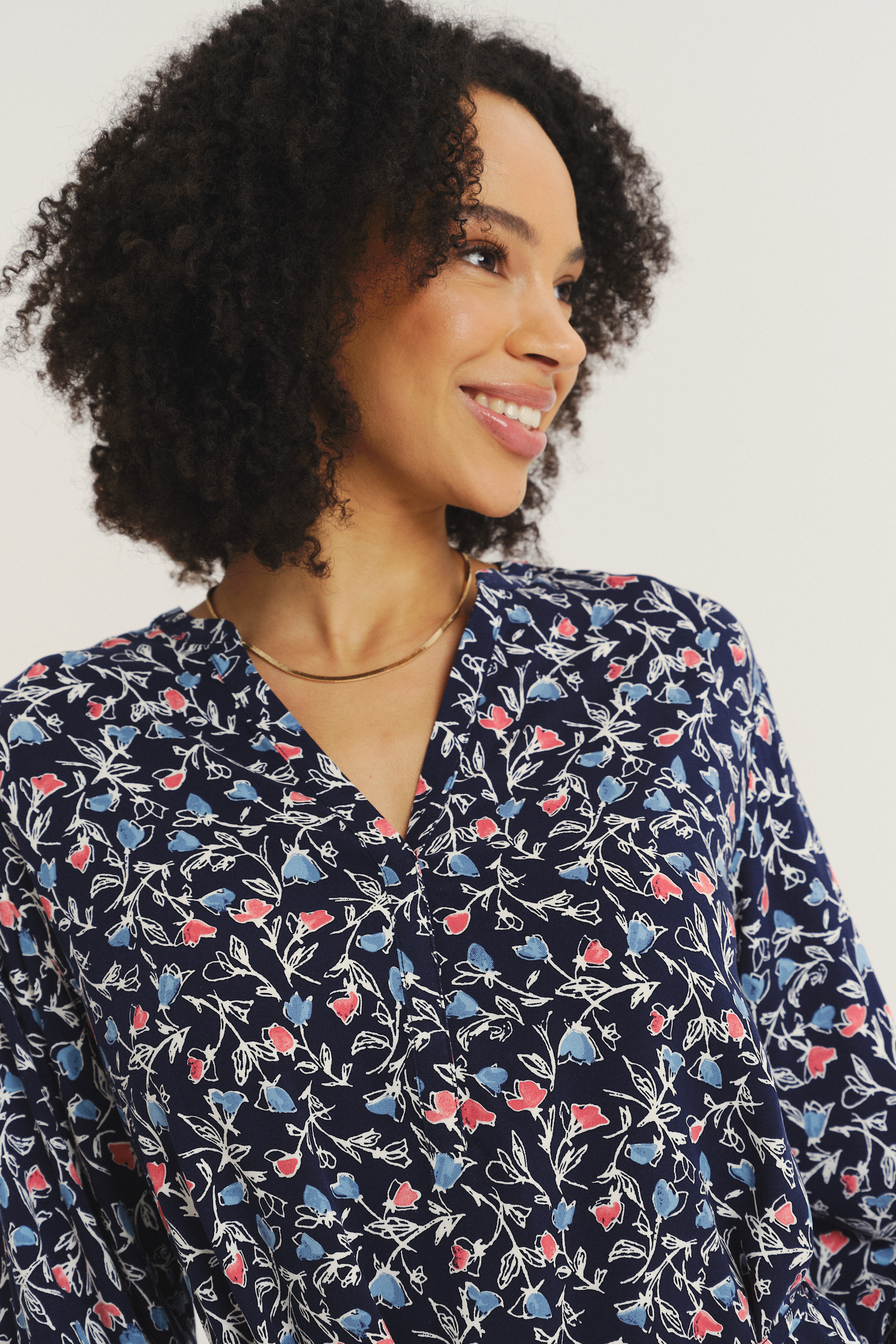 Wiskozowa sukienka z nadrukiem typu łączka