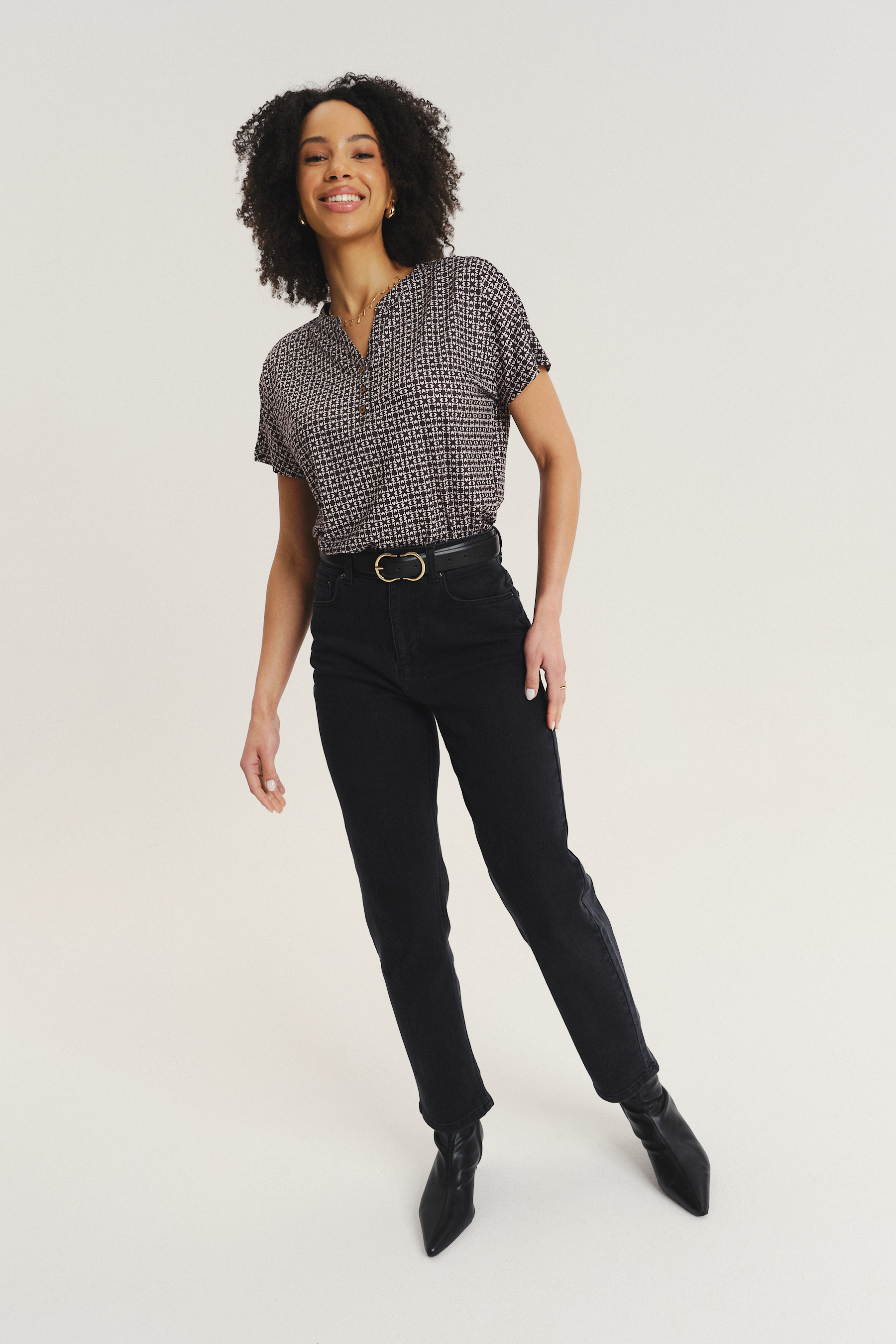 Printowany top z dekoltem w V