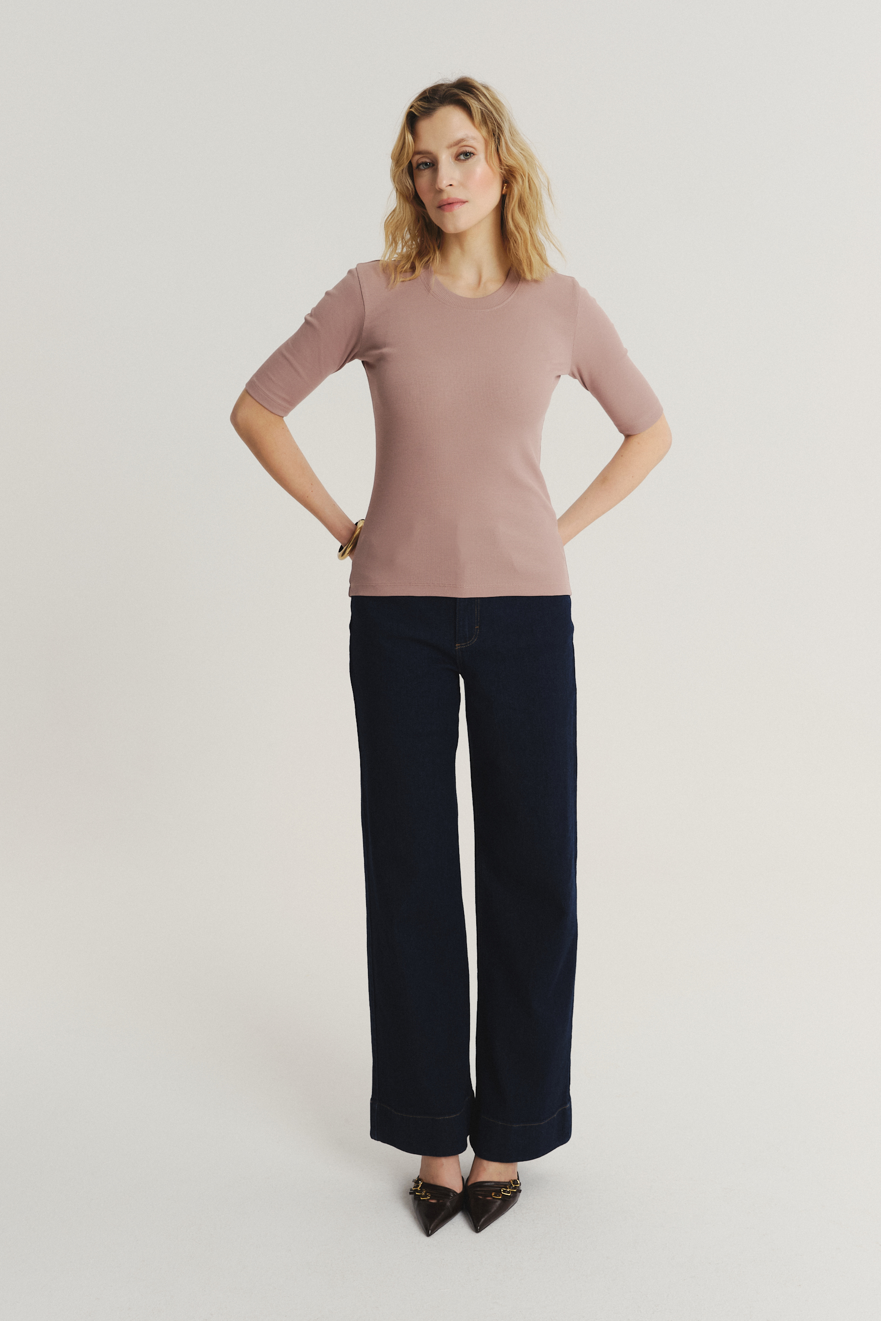 Dopasowany top w kolorze brudnego różu