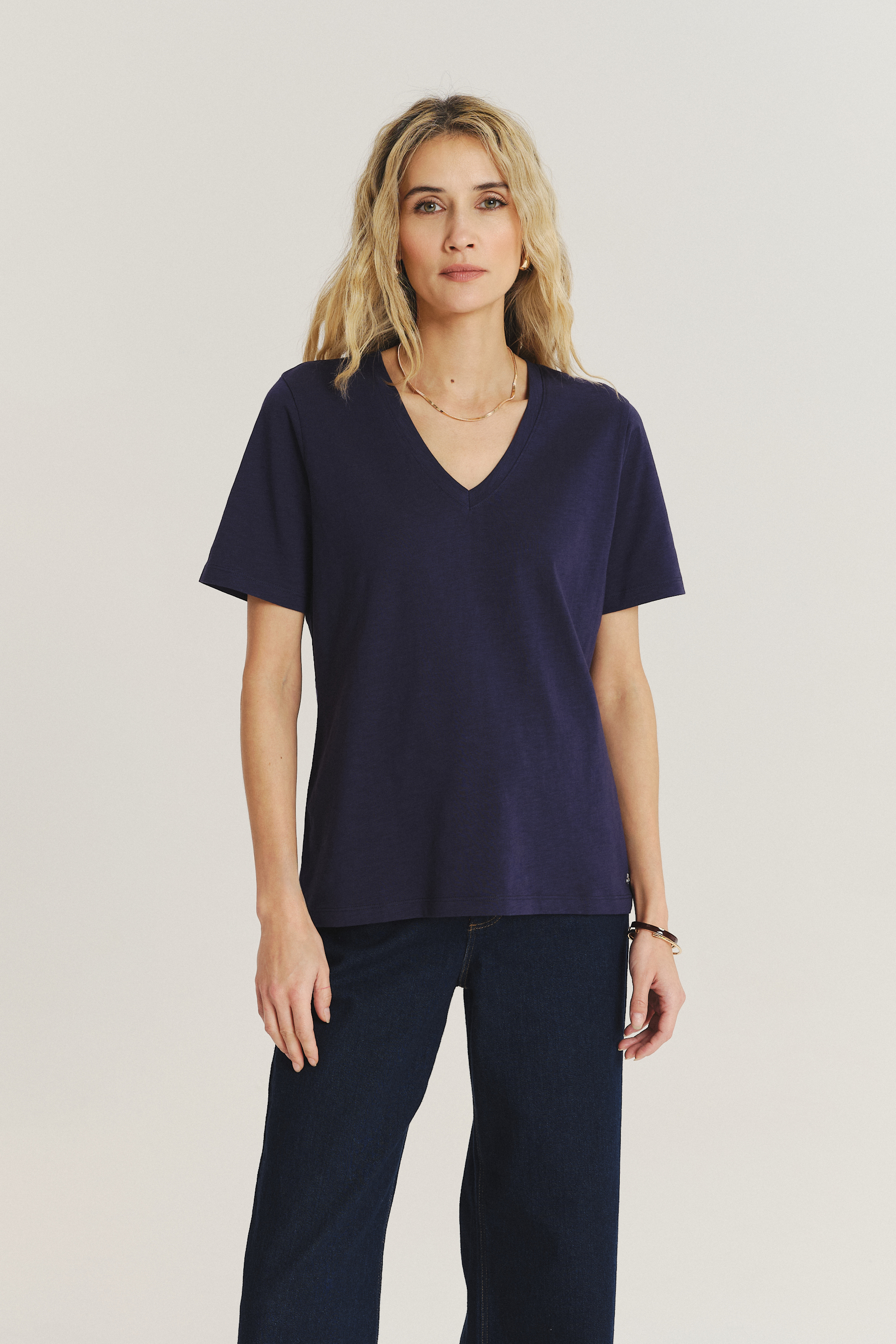 Granatowy top z krótkim rękawem