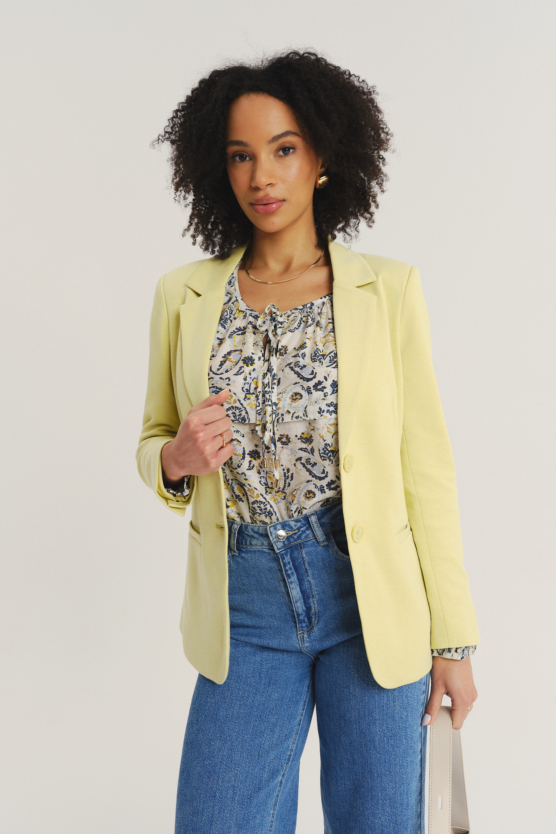 Jednorzędowa marynarka w cytrynowym kolorze