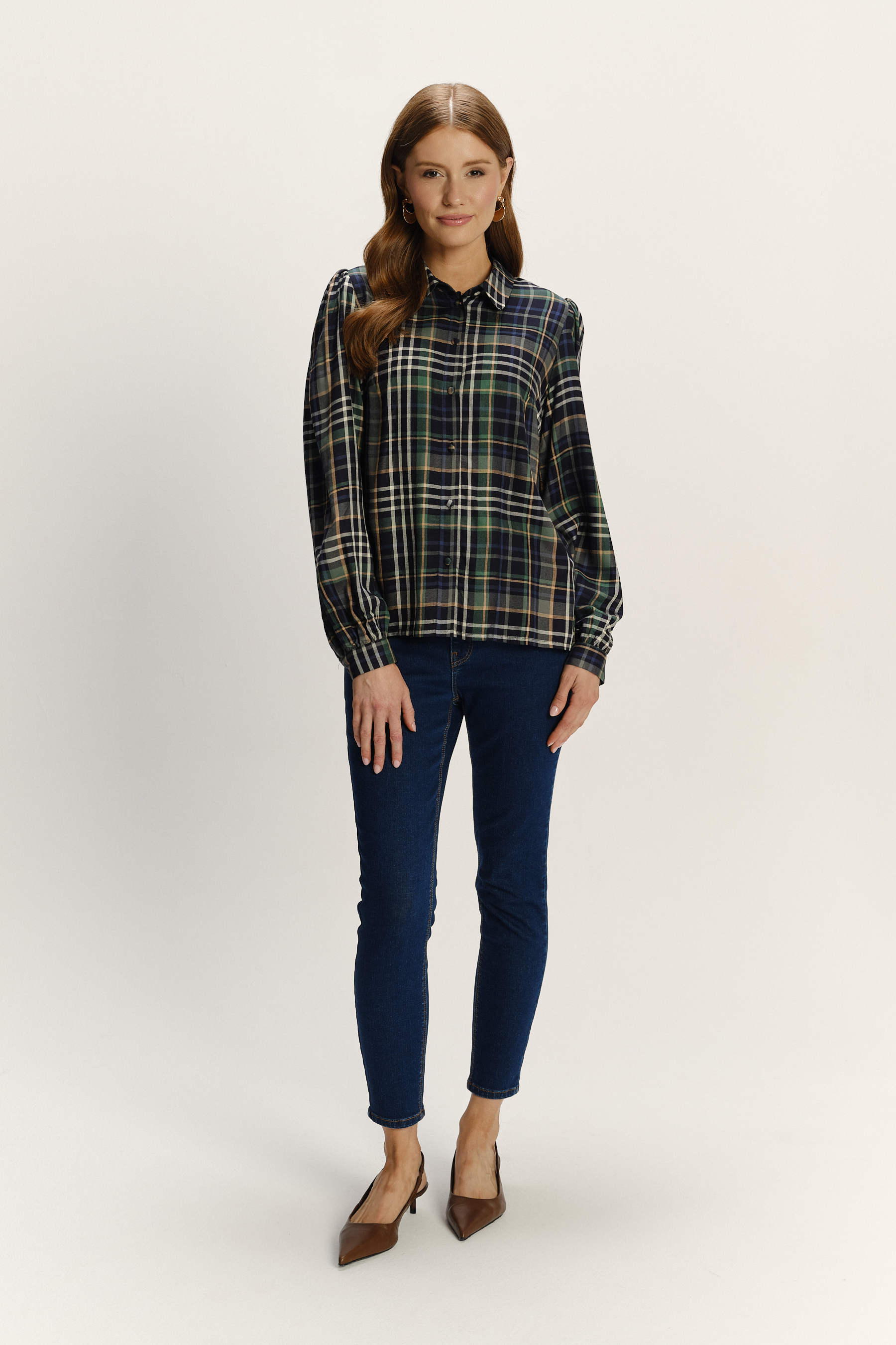 Stylowa koszula z lekko bufiastymi rękawami nadruk w kratę