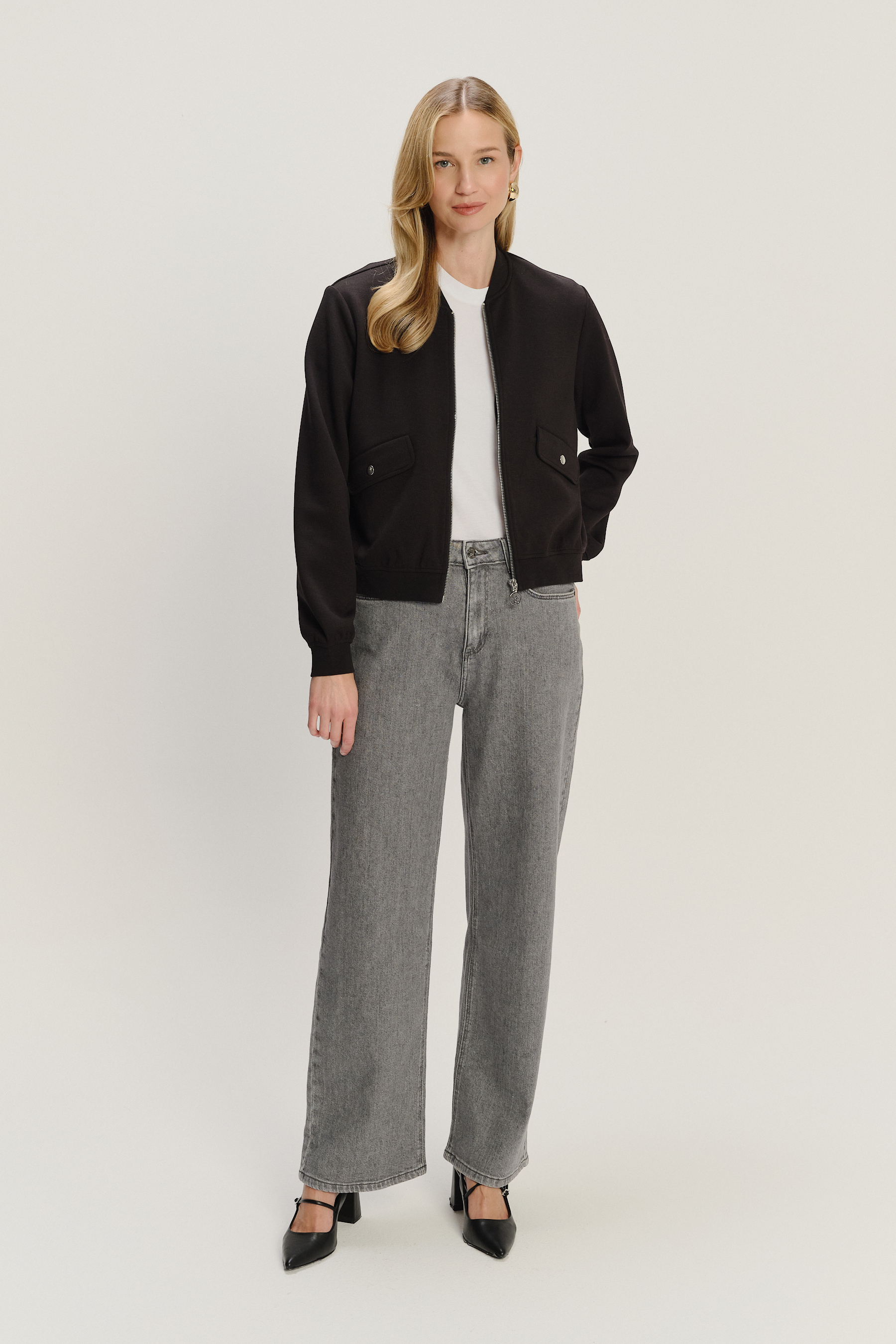 Casualowa bluza w kolorze czarnym 
