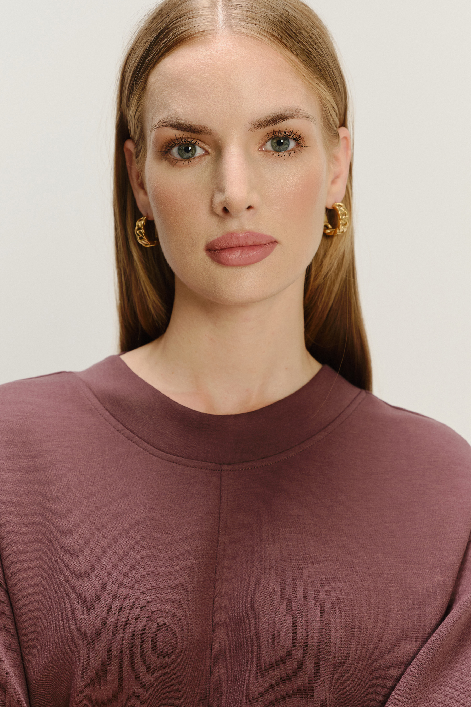 Uniwersalna bluza z rękawem 3/4 ciemny brąż