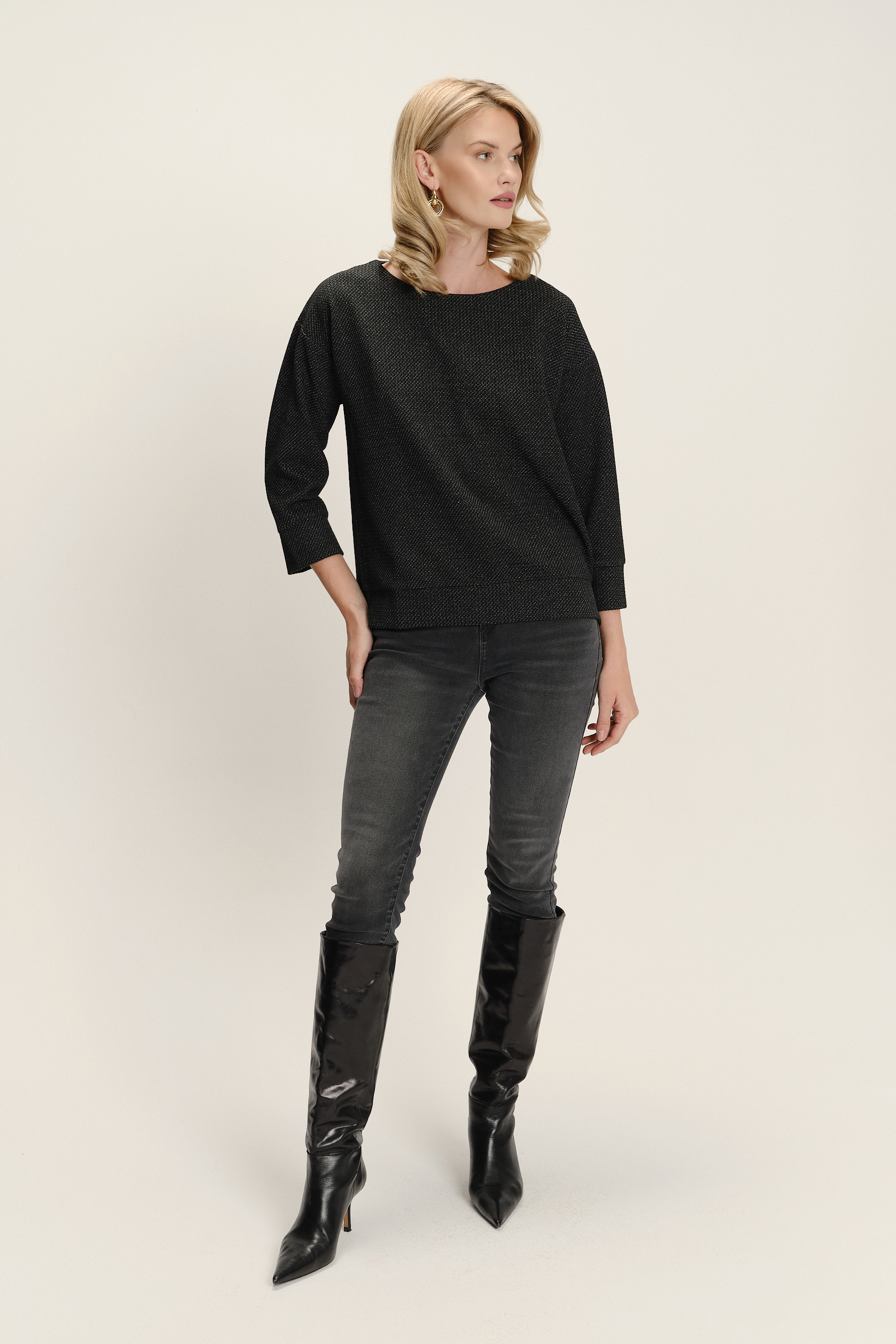 Klasyczna bluza z delikatnym połyskiem rękaw 3/4