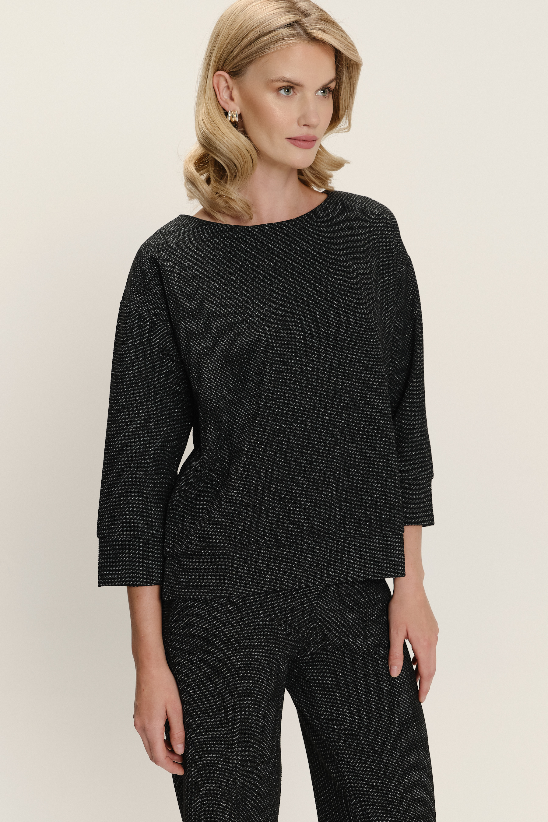 Klasyczna bluza z delikatnym połyskiem rękaw 3/4