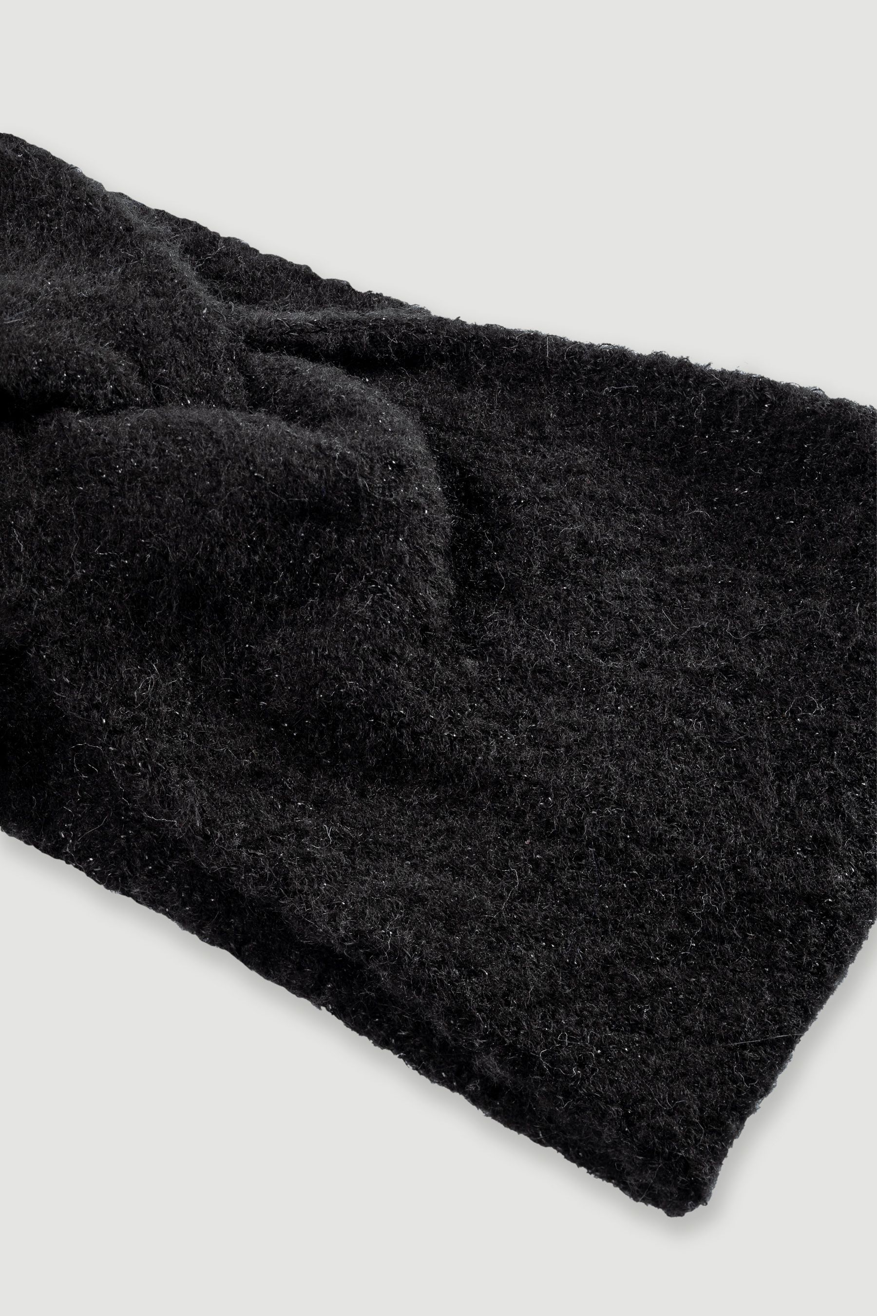 Uniwersalna opaska w czarnym kolorze