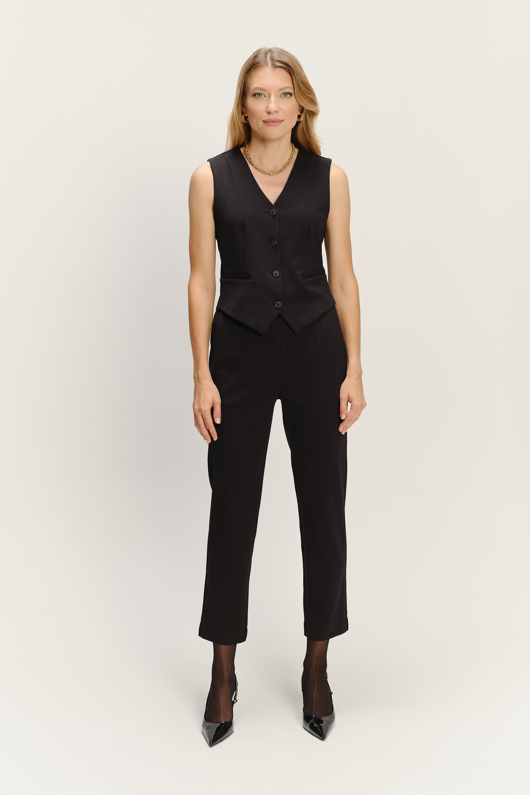 Klasyczna czarna kamizelka