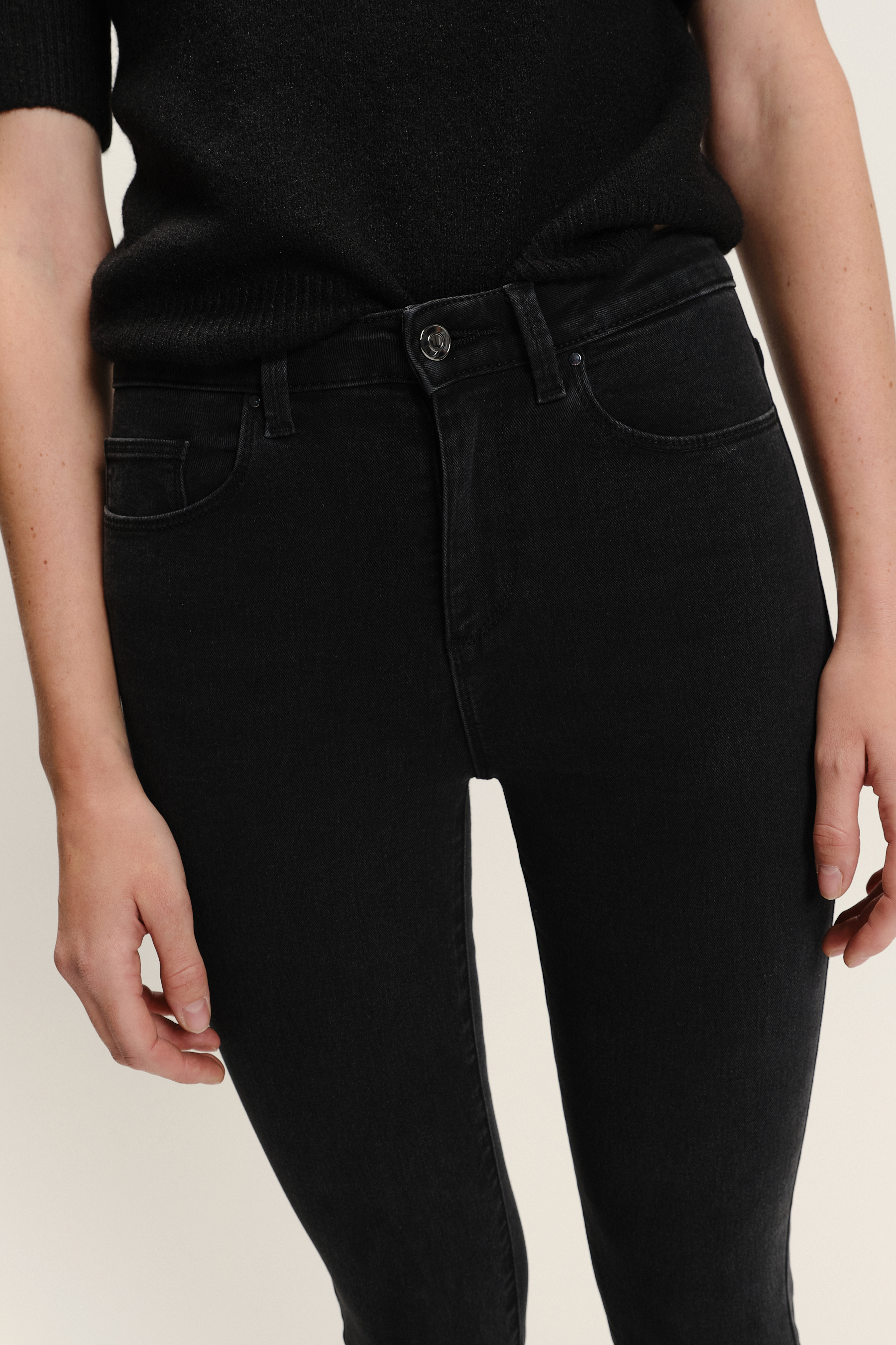 Czarne jeansy skinny