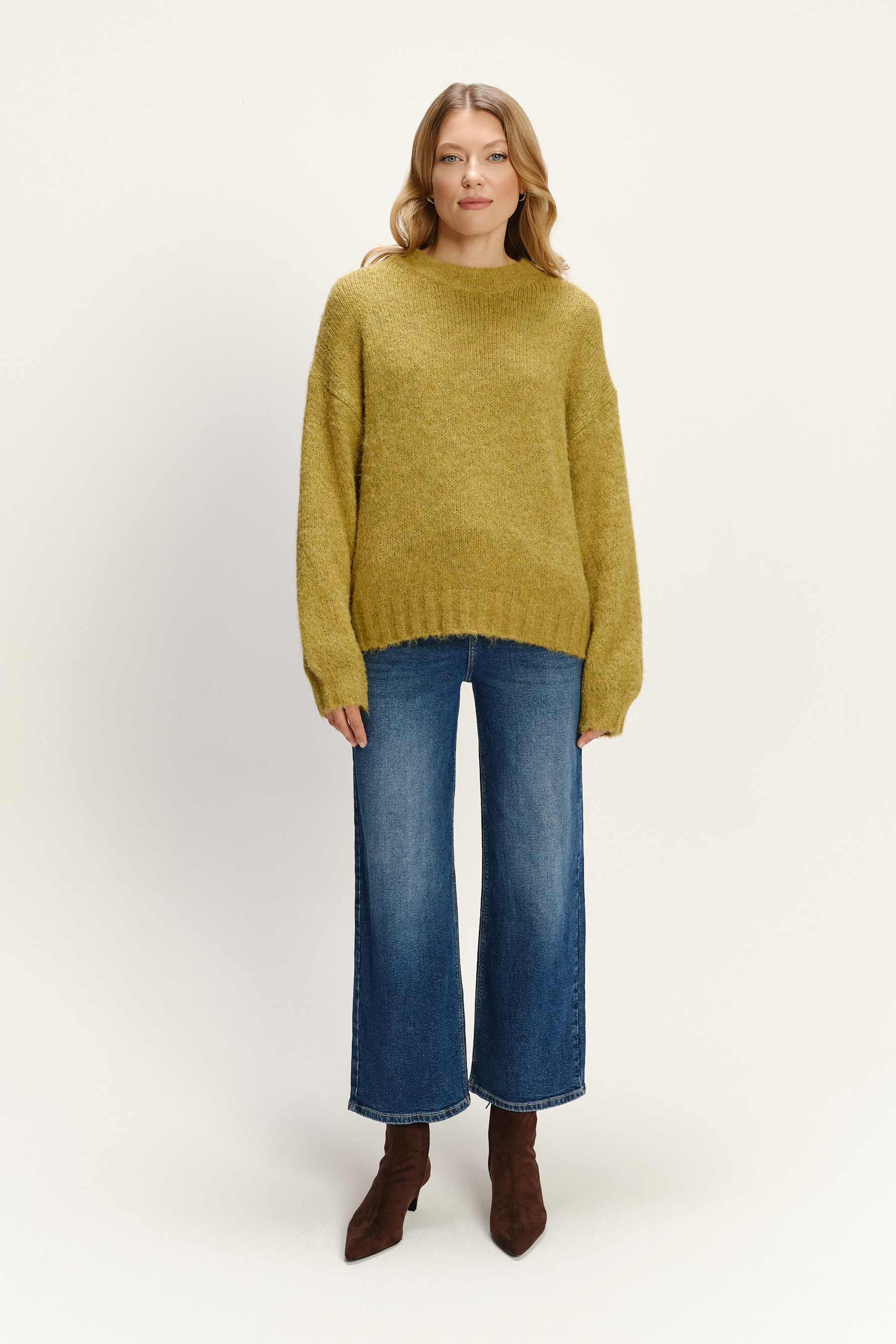 Efektowny zielony sweter oversize 