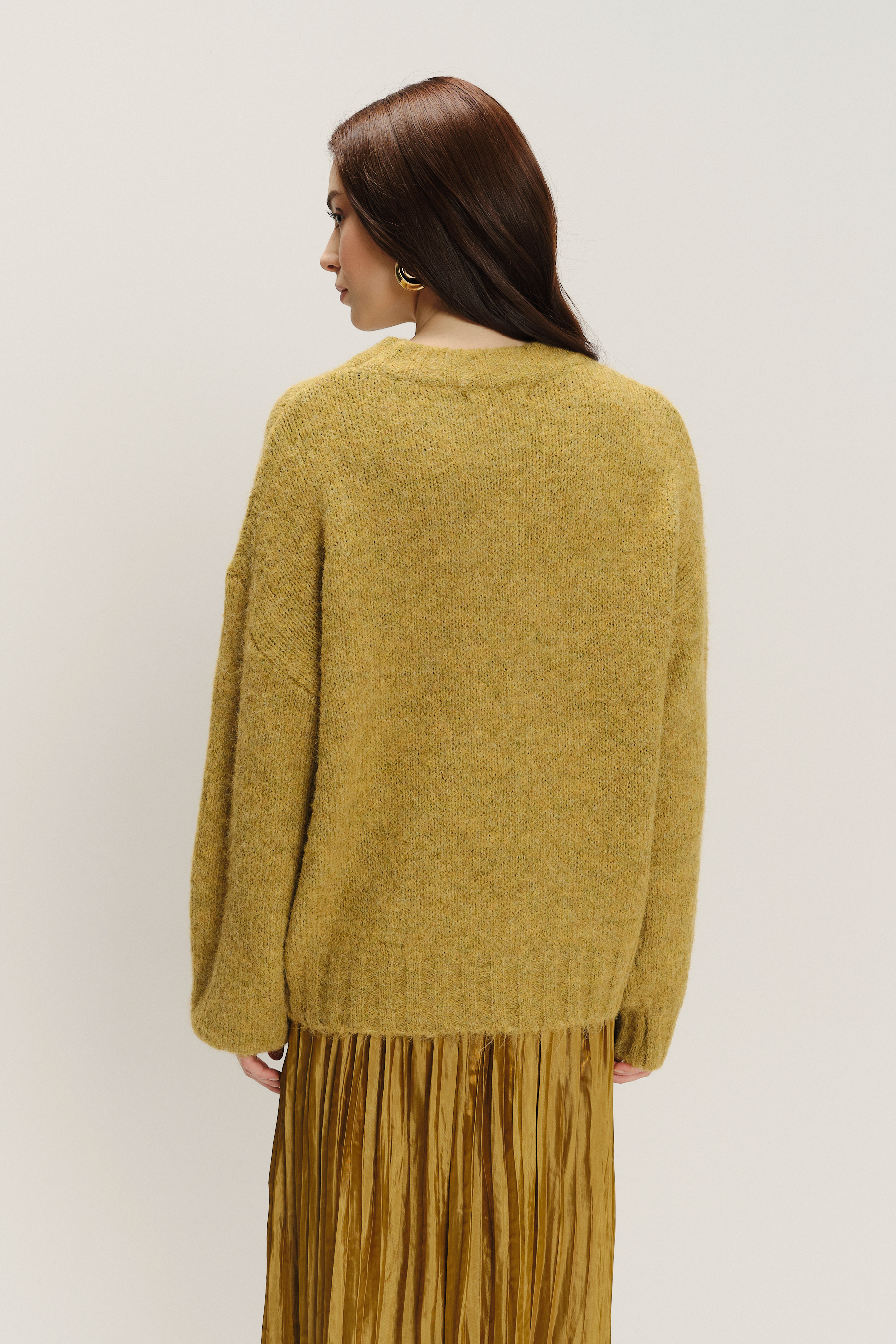 Efektowny zielony sweter oversize 