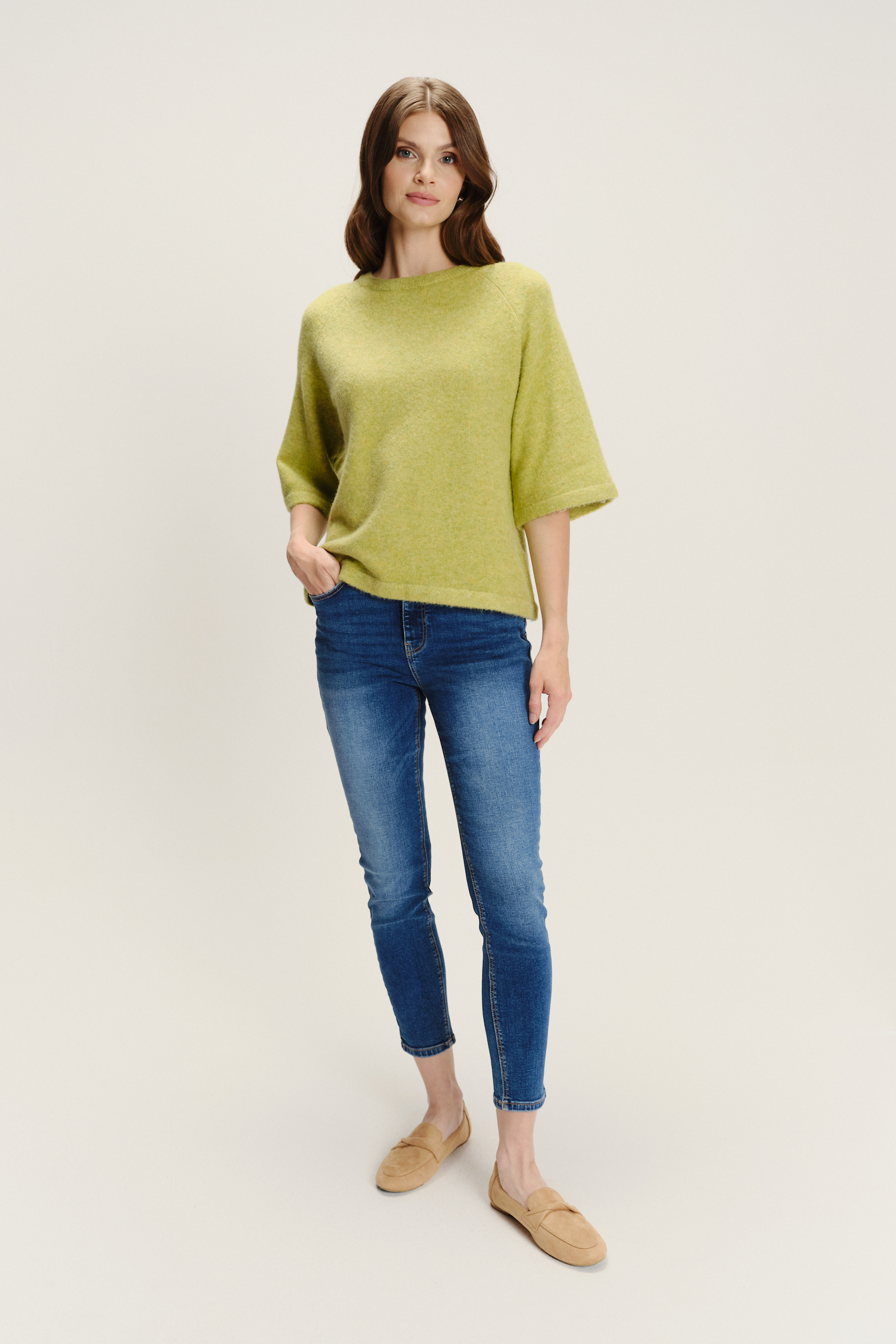 Luźny sweter w kolorze yellow green