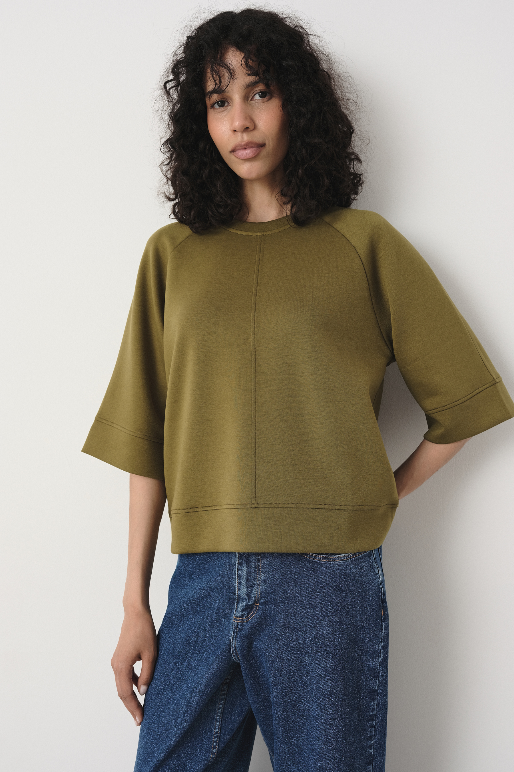 Oliwkowa bluza oversize
