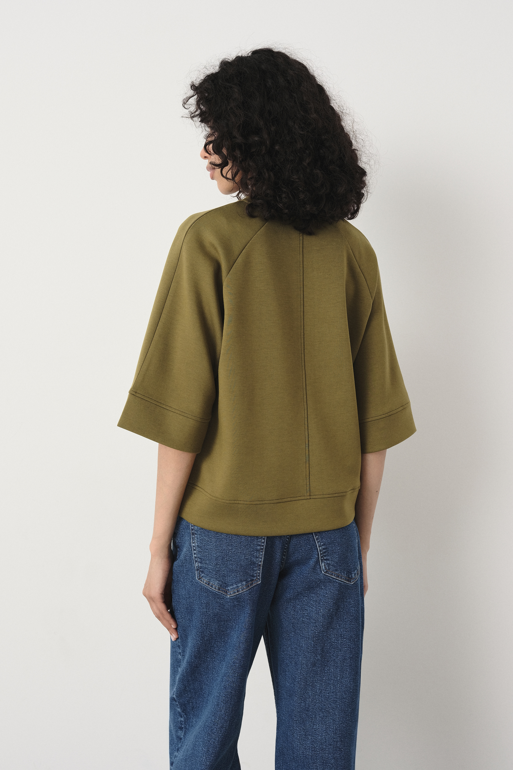 Oliwkowa bluza oversize