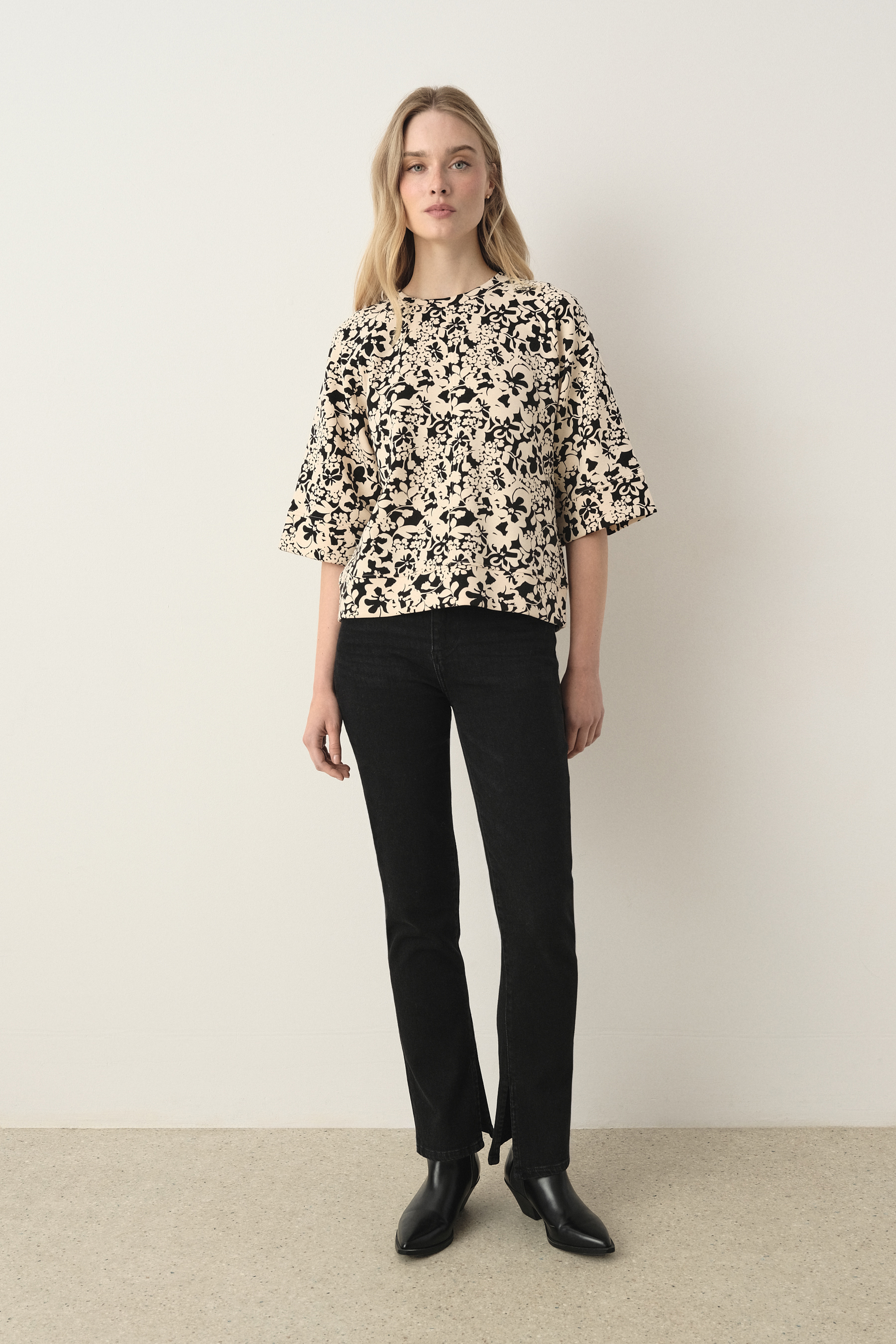 Bluza oversize z nadrukiem w kwiaty