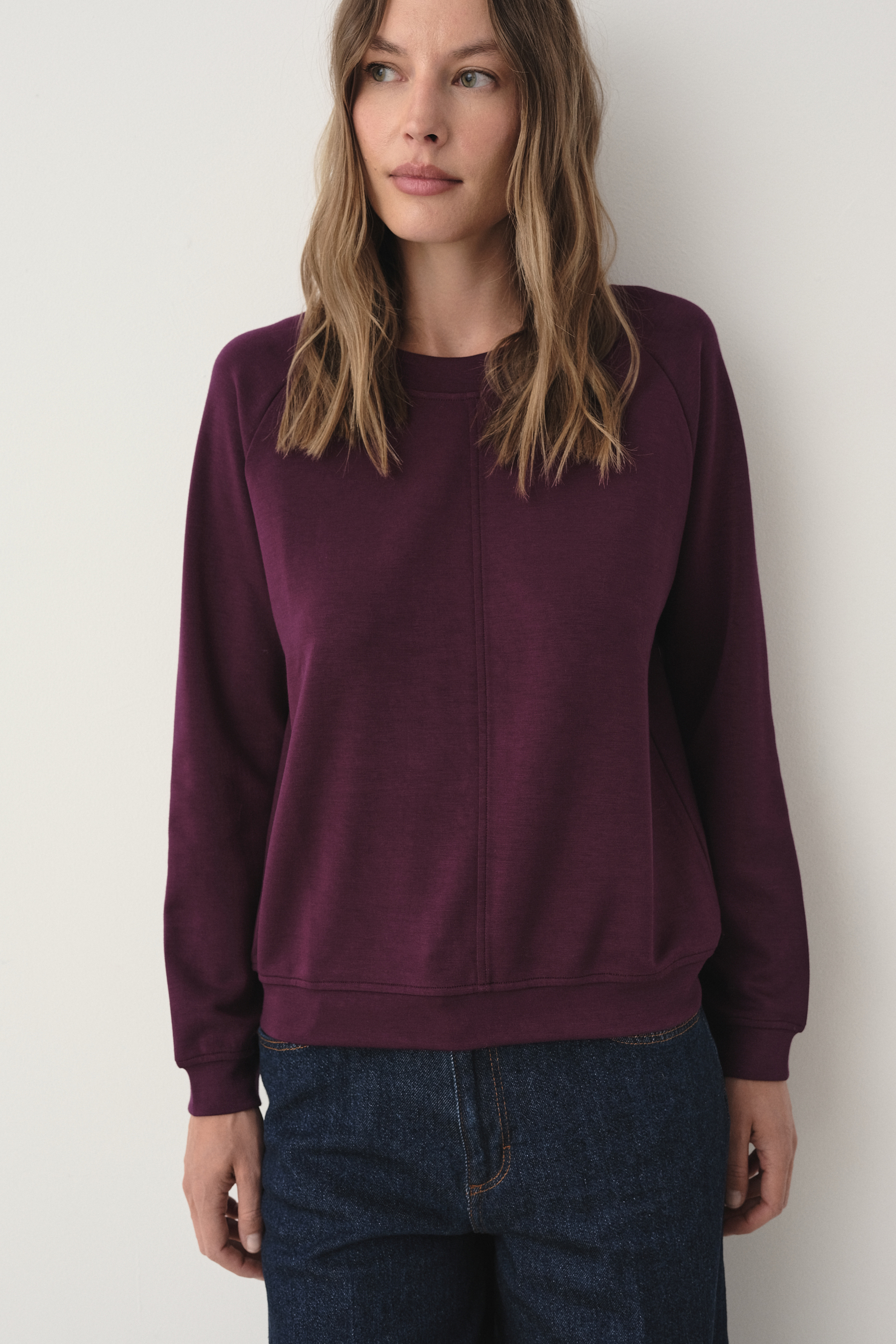 Casualowa bluza w śliiwkowym kolorze
