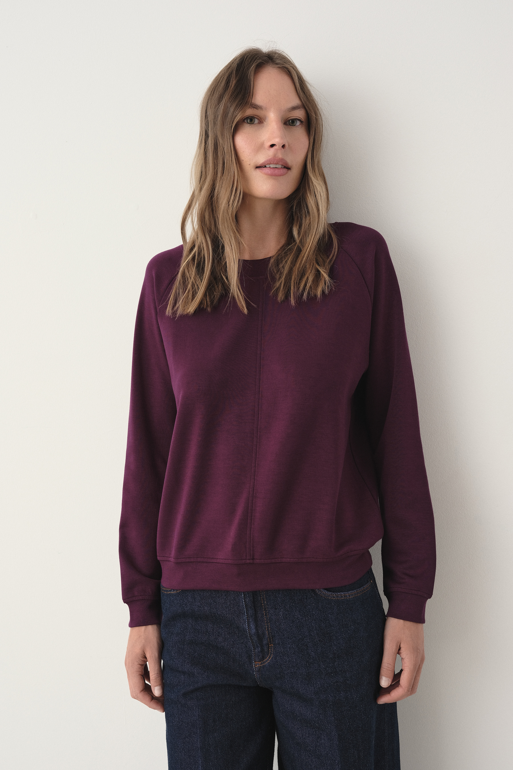 Casualowa bluza w śliiwkowym kolorze
