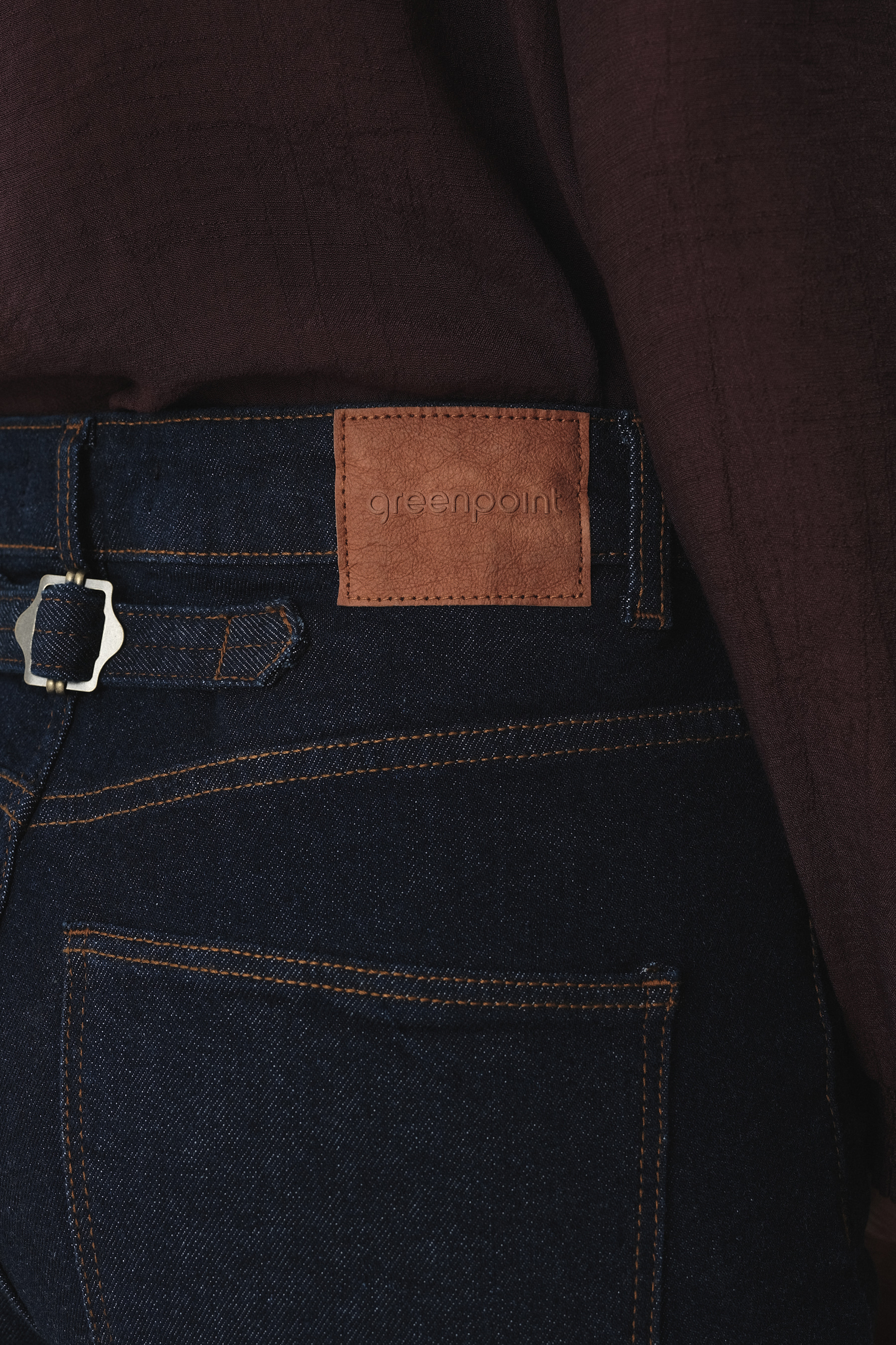 Ciemnogranatowe jeansy wide leg