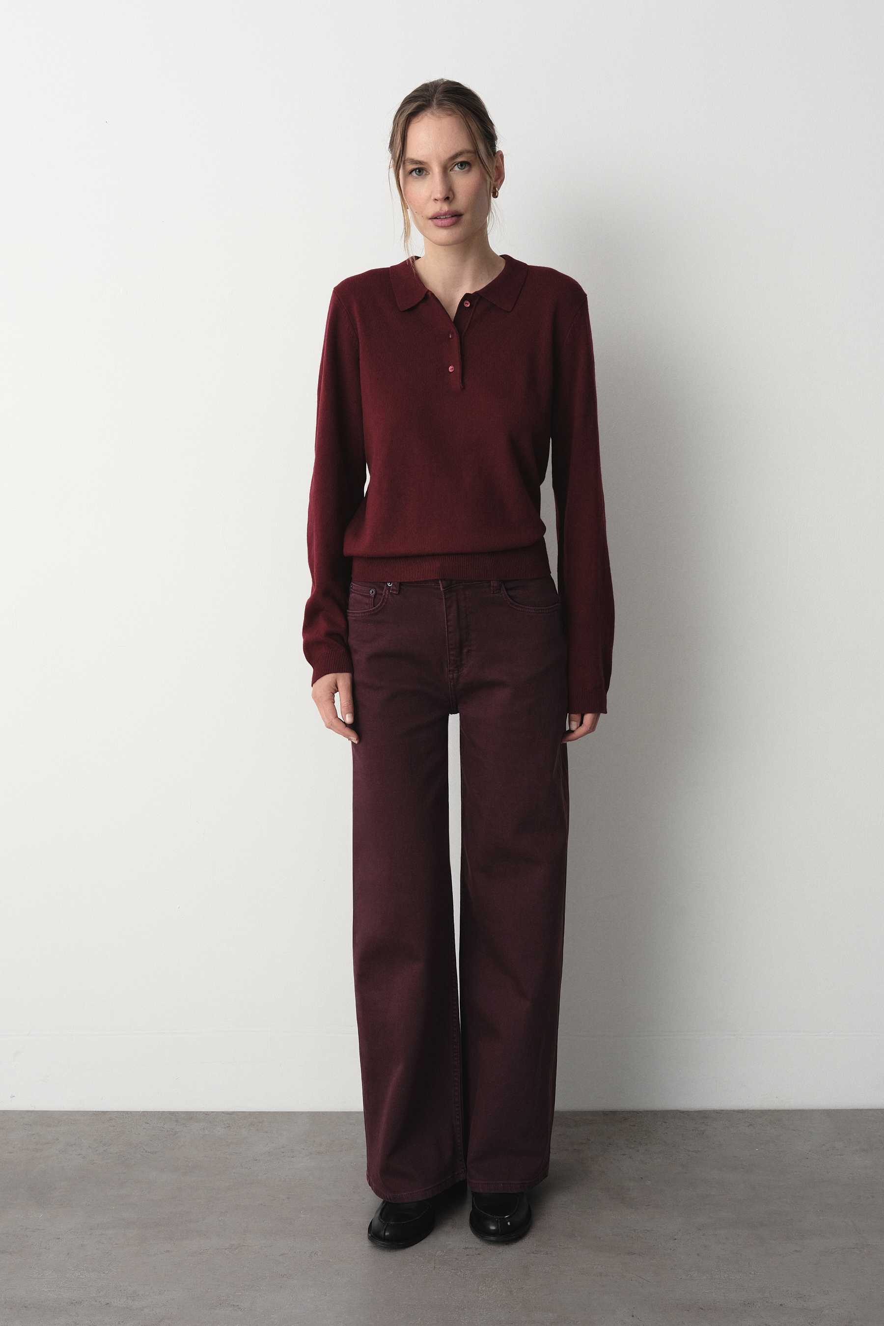 Bordowe jeansy wide leg