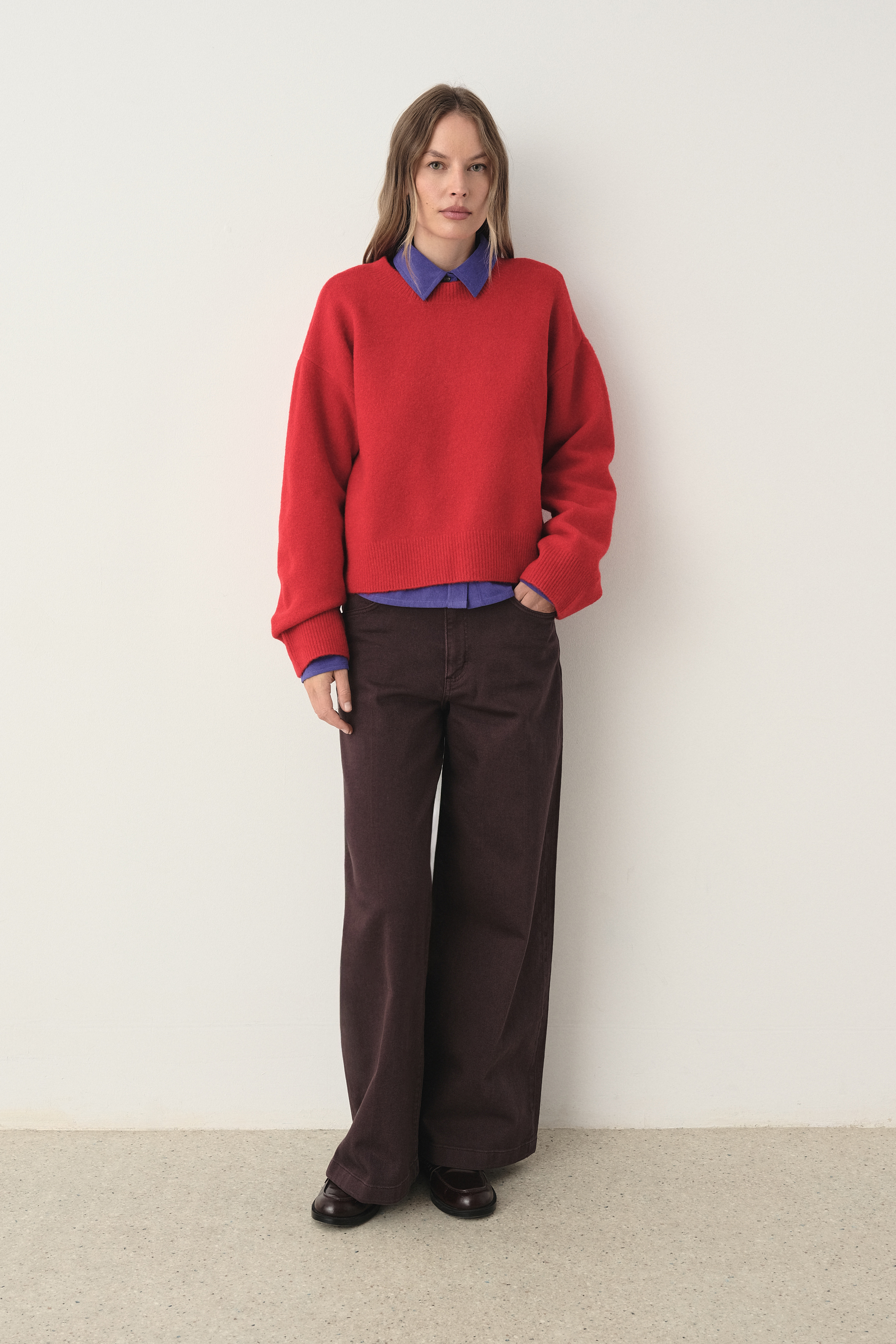 Efektowny czerwony sweter