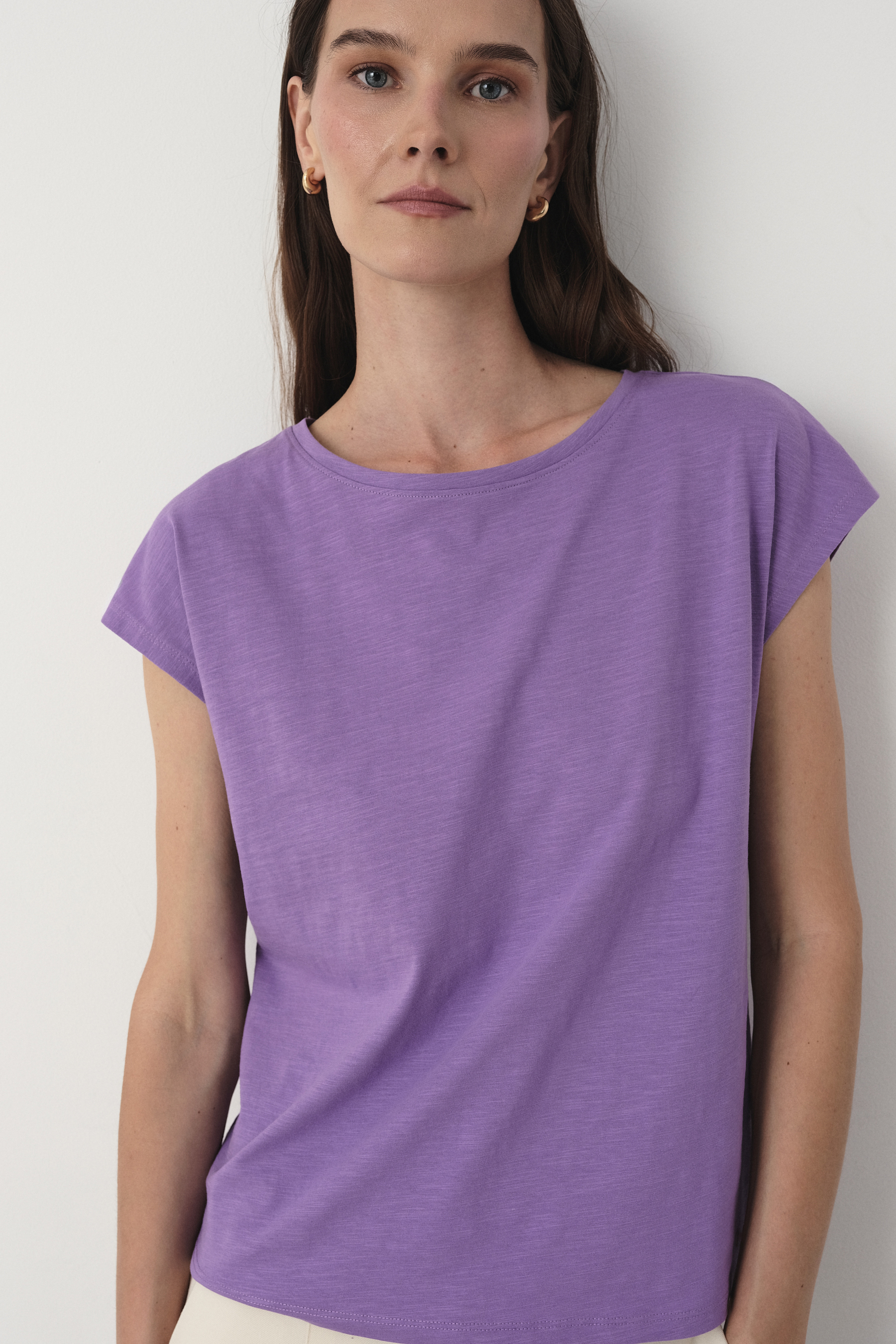 Bawełniany t-shirt w fioletowym kolorze
