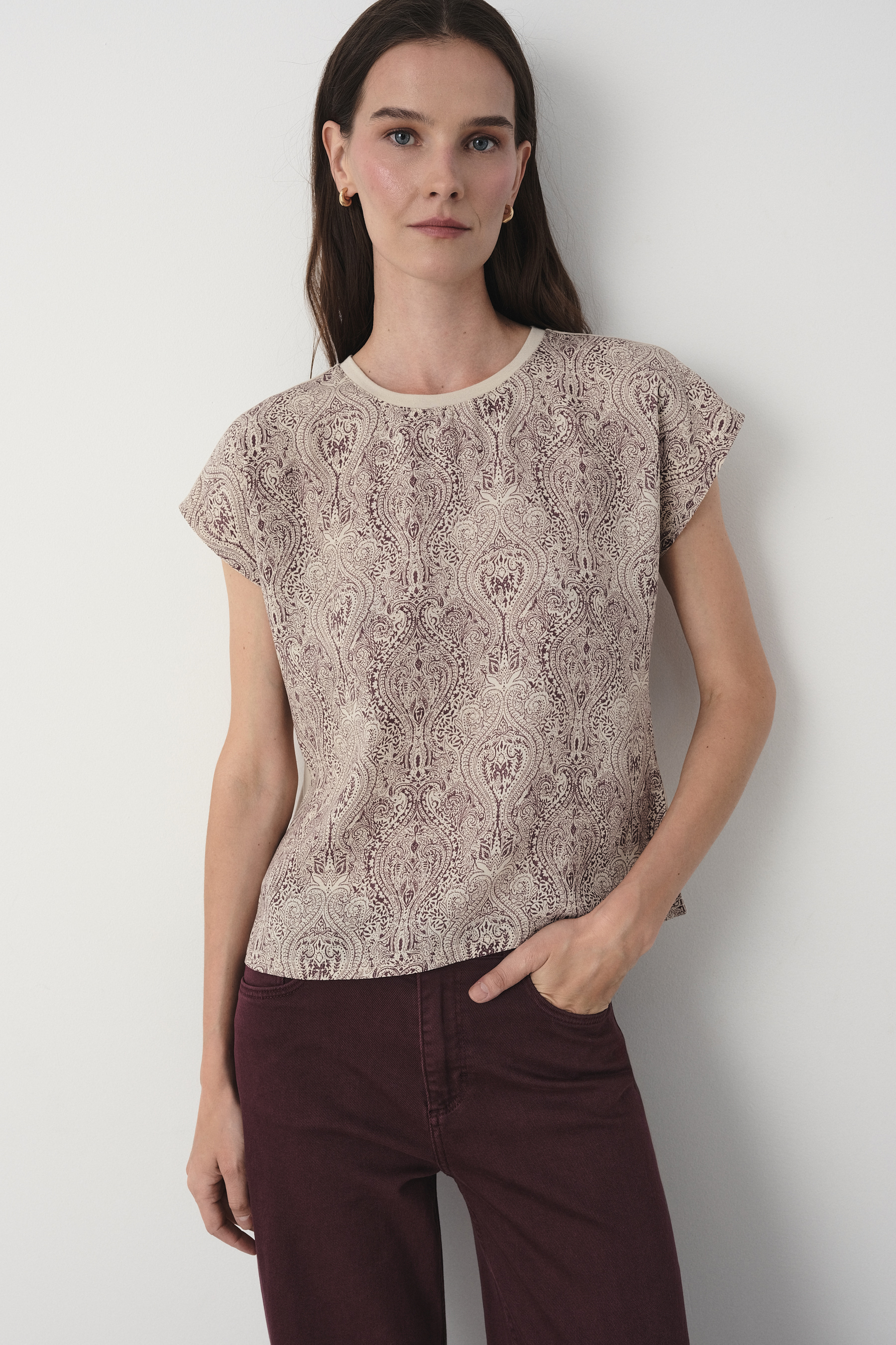 Top z nadrukiem typu paisley