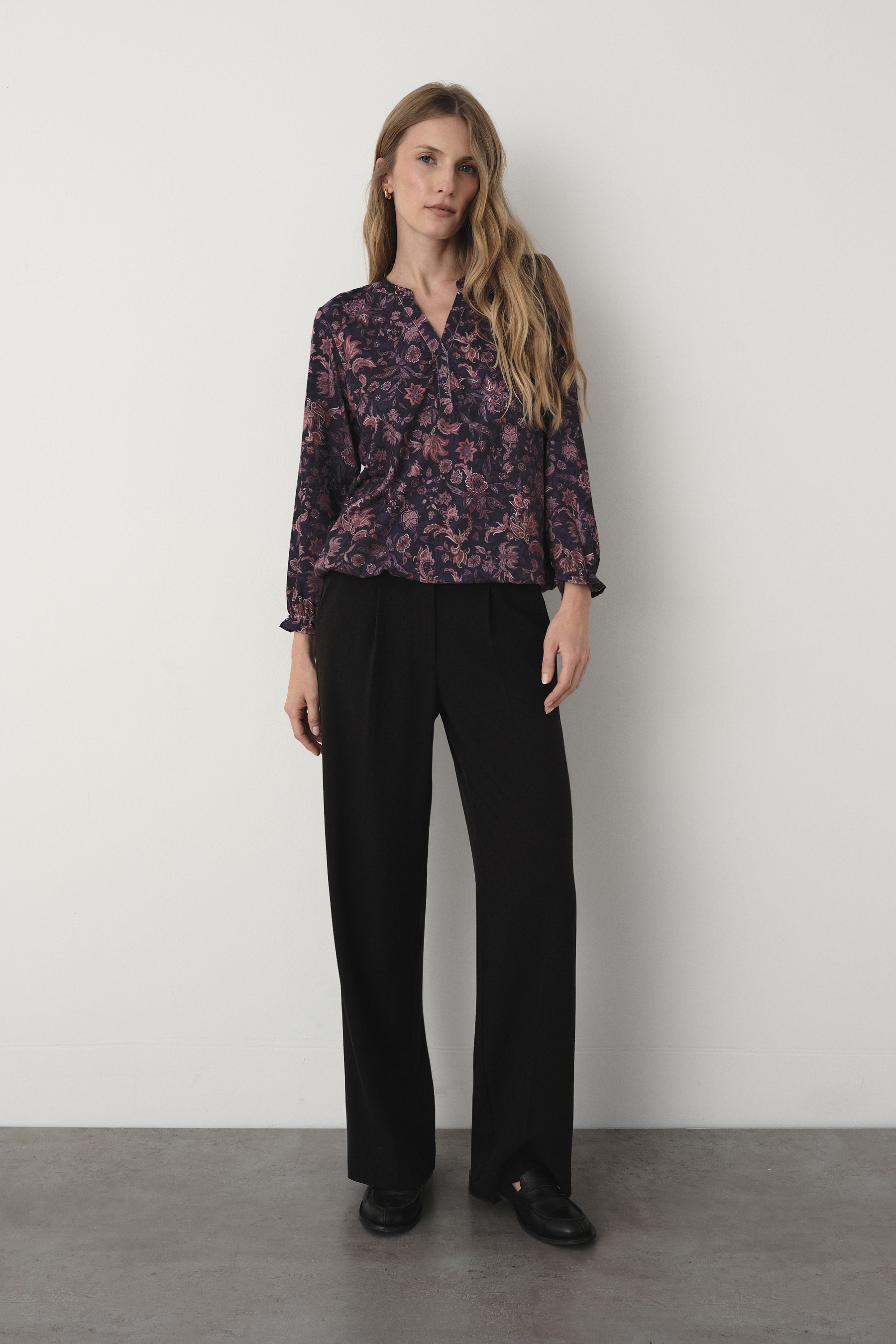 Casualowy top z nadrukiem paisley