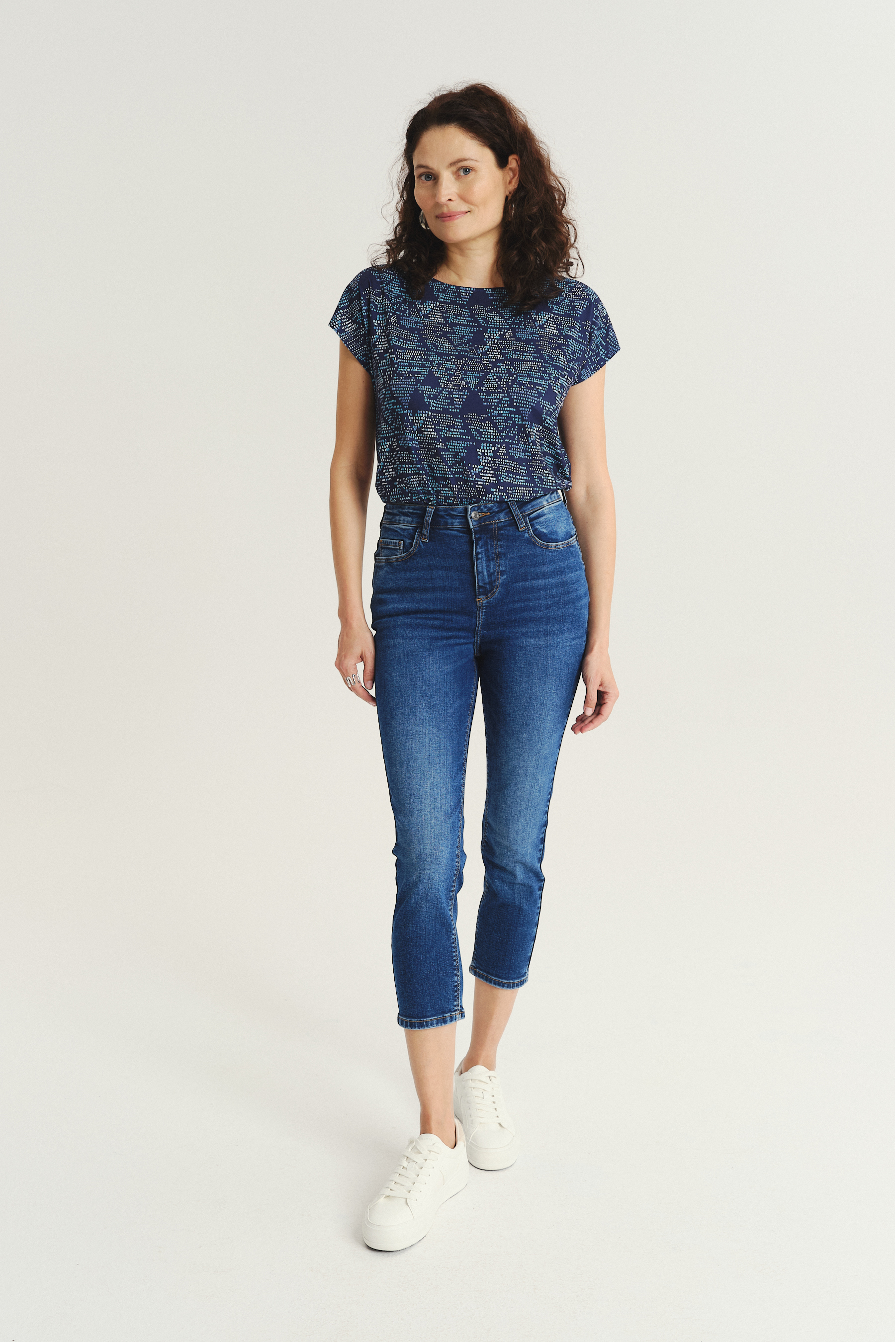 Granatowe jeansy 3/4