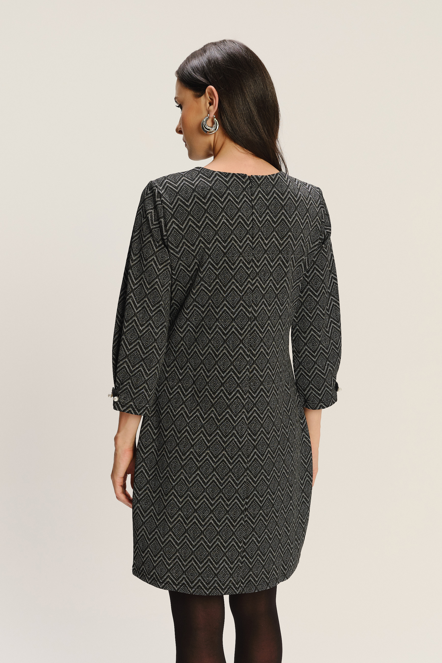 Klasyczna printowana sukienka z rękawem 3/4