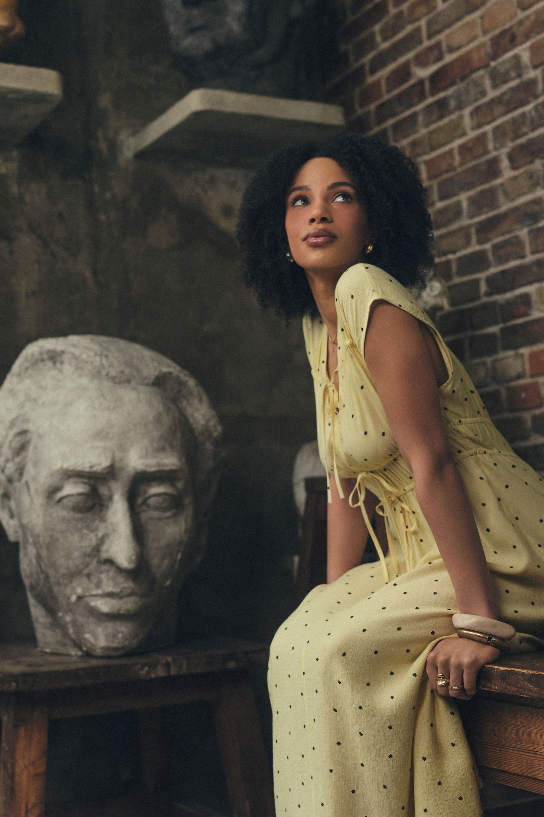 Masełkowa sukienka w drobne kropki Greenpoint