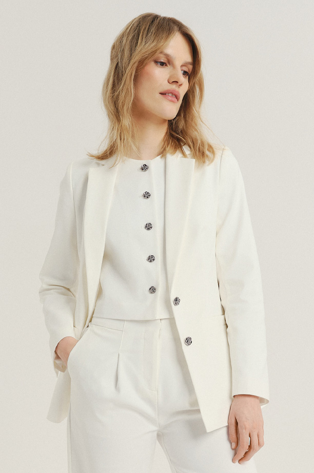 Klasyczny biały żakiet