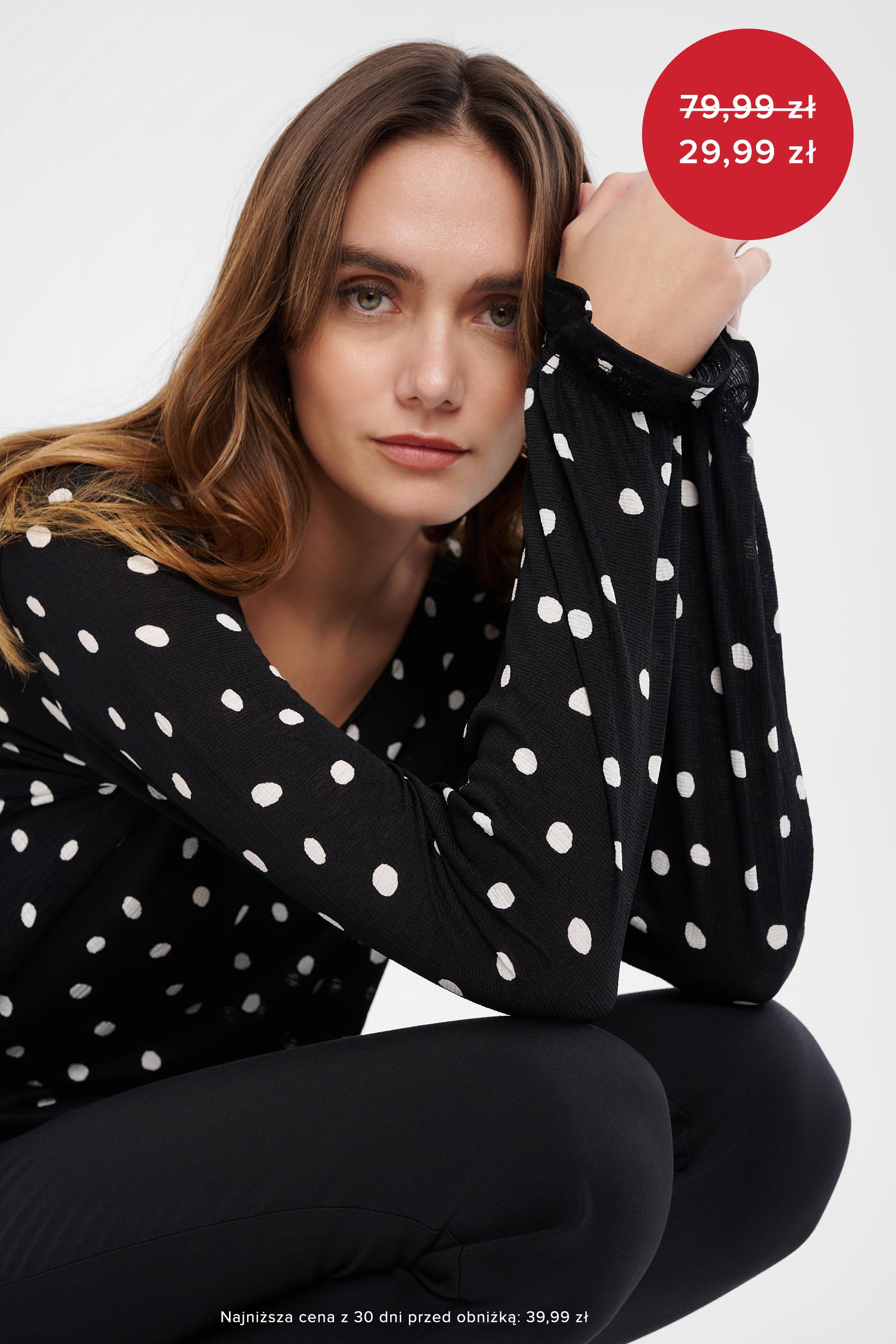 Stylowy top w drobne groszki, długi rękaw