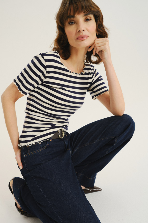 Biało-czarny top w paski