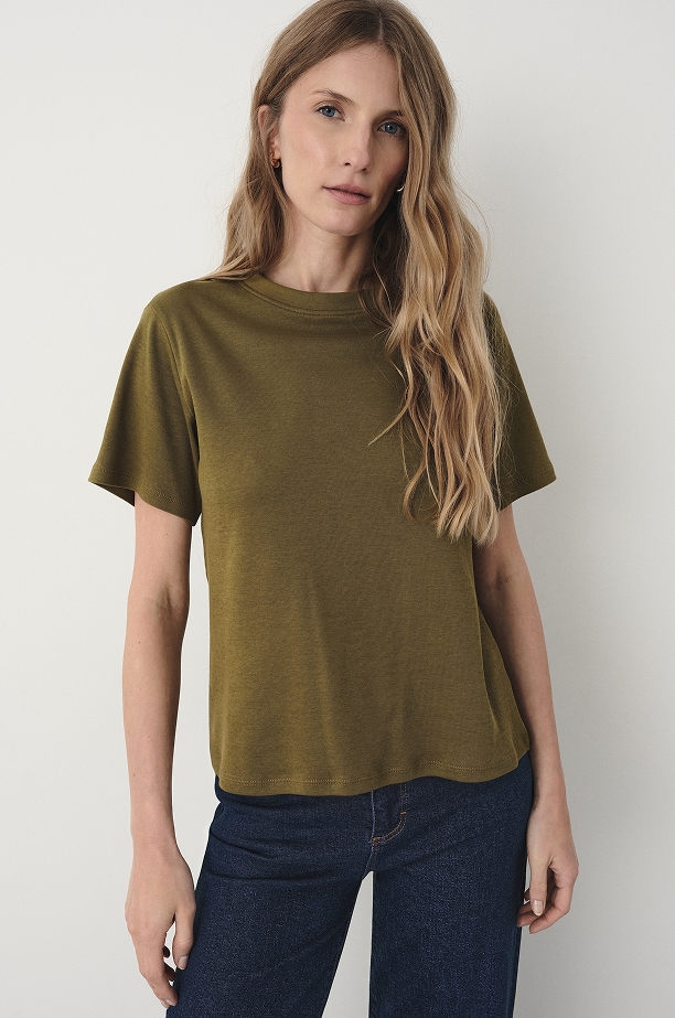 Bawełniany t-shirt w oliwkowym kolorze