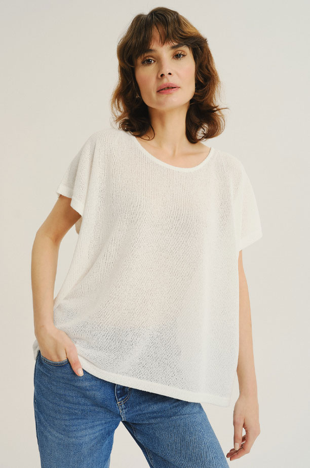 Lekki biały sweter z krótkim rękawem