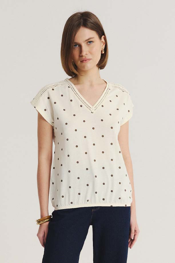 Biały top z nadrukiem w groszki